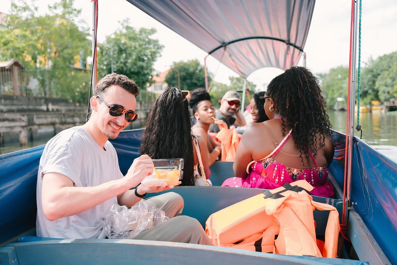 Private Bangkok Long-Tail Boat Charter (Groups up to 10)