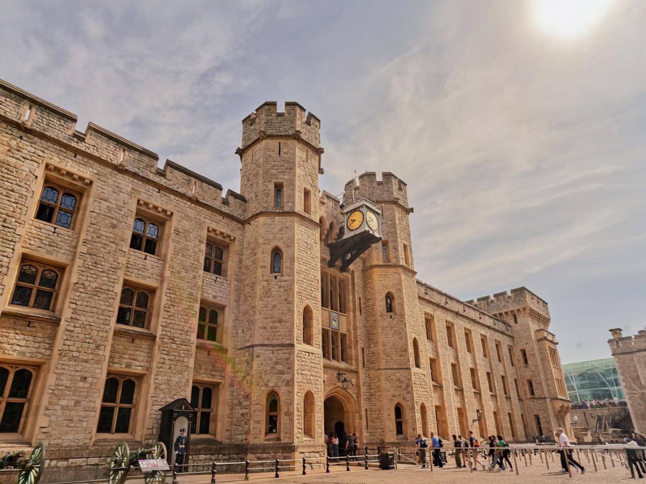 Tower of London tour — Crown Jewels and historic fortress — image 5