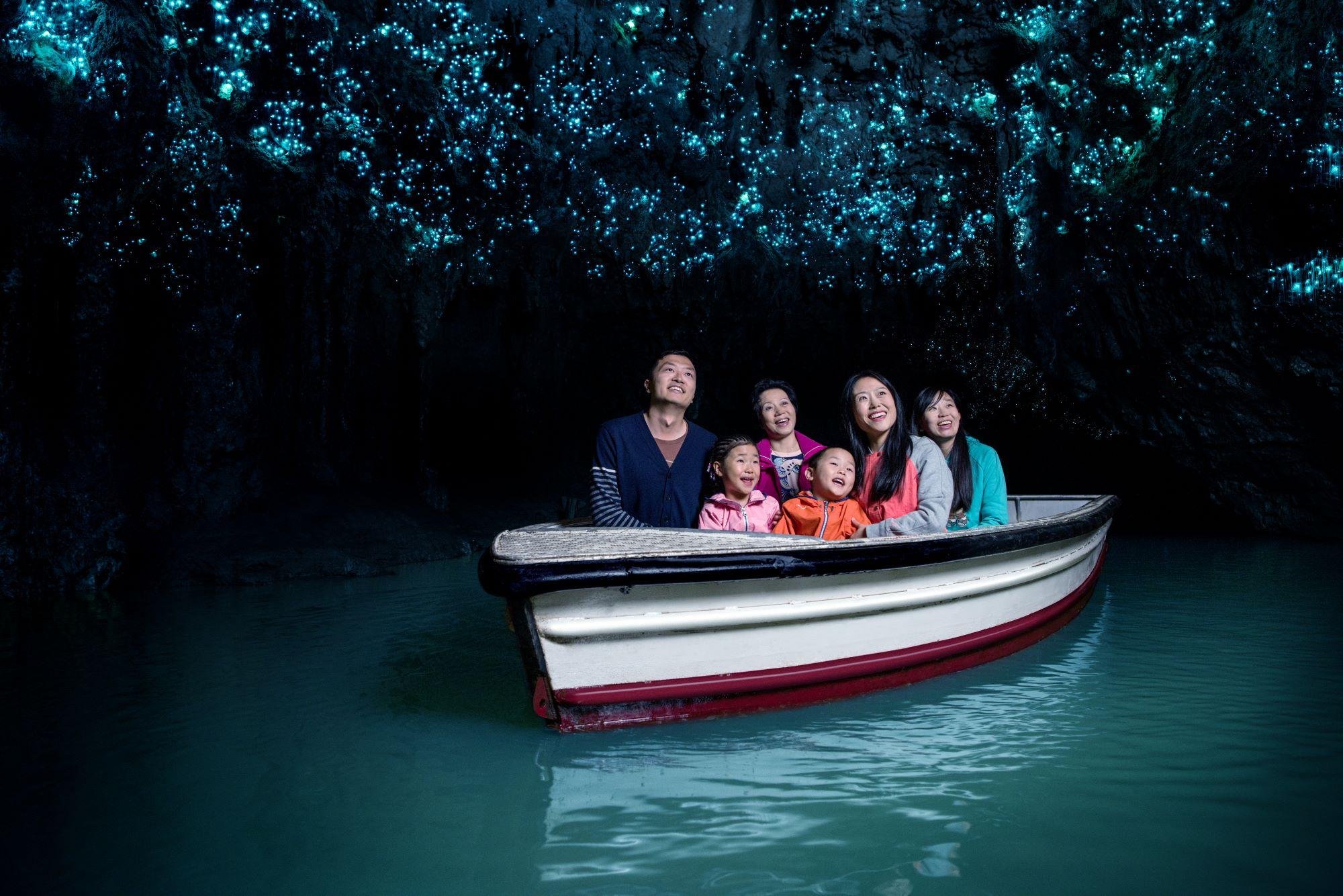 Waitomo Glowworm Caves & Rotorua Geothermal Adventure from Auckland