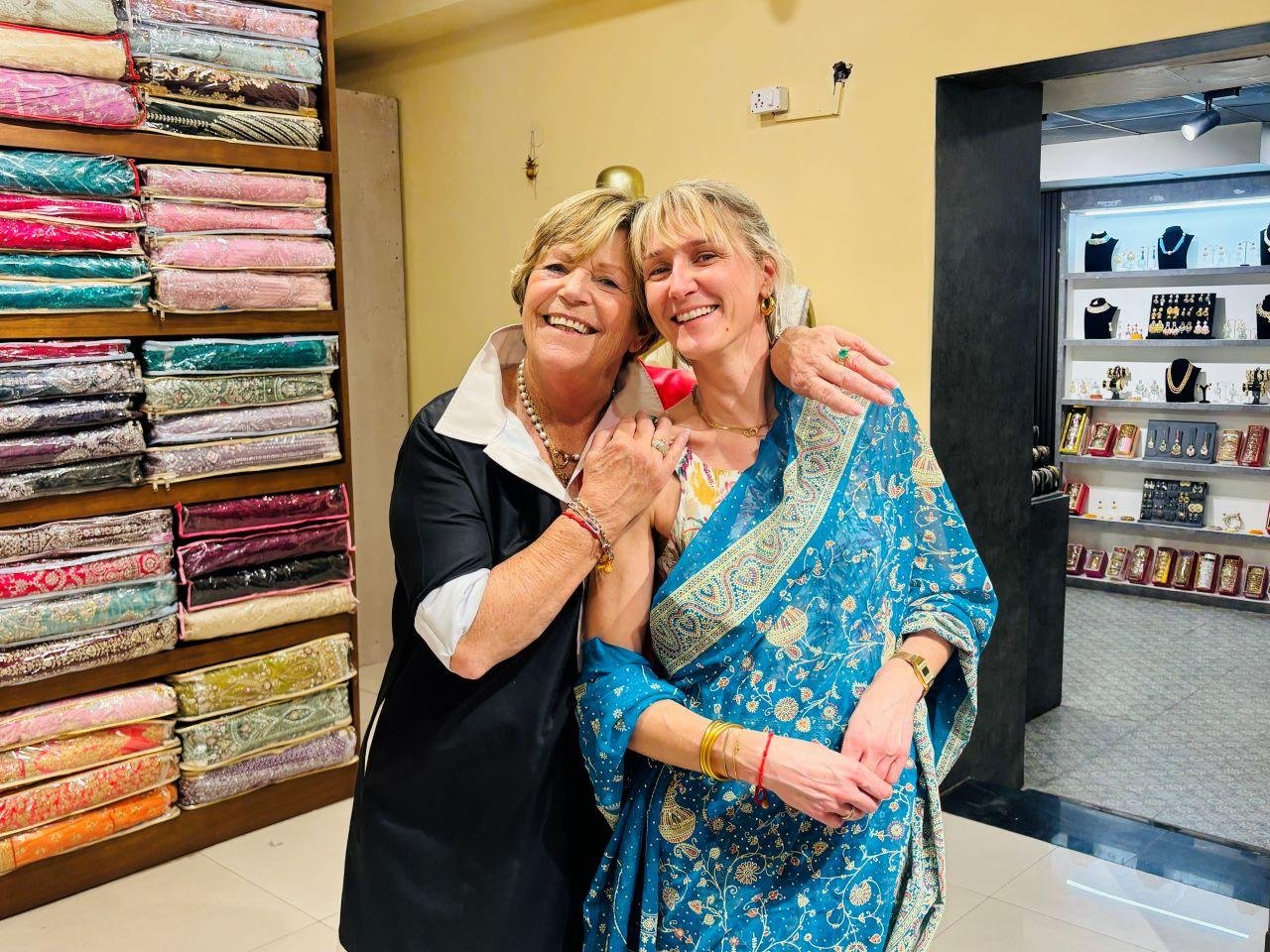 Delhi Private Female-Guided Shopping Expedition
