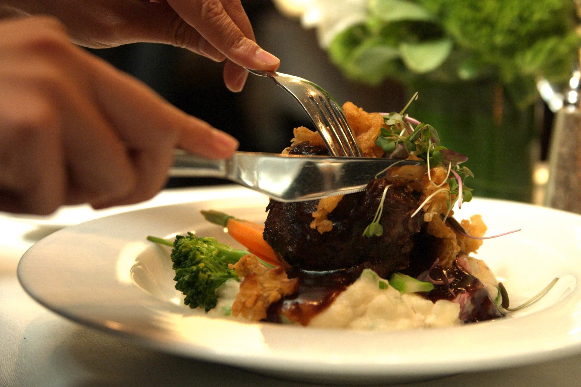 San Francisco: Premier Bay Brunch or Dinner Cruise