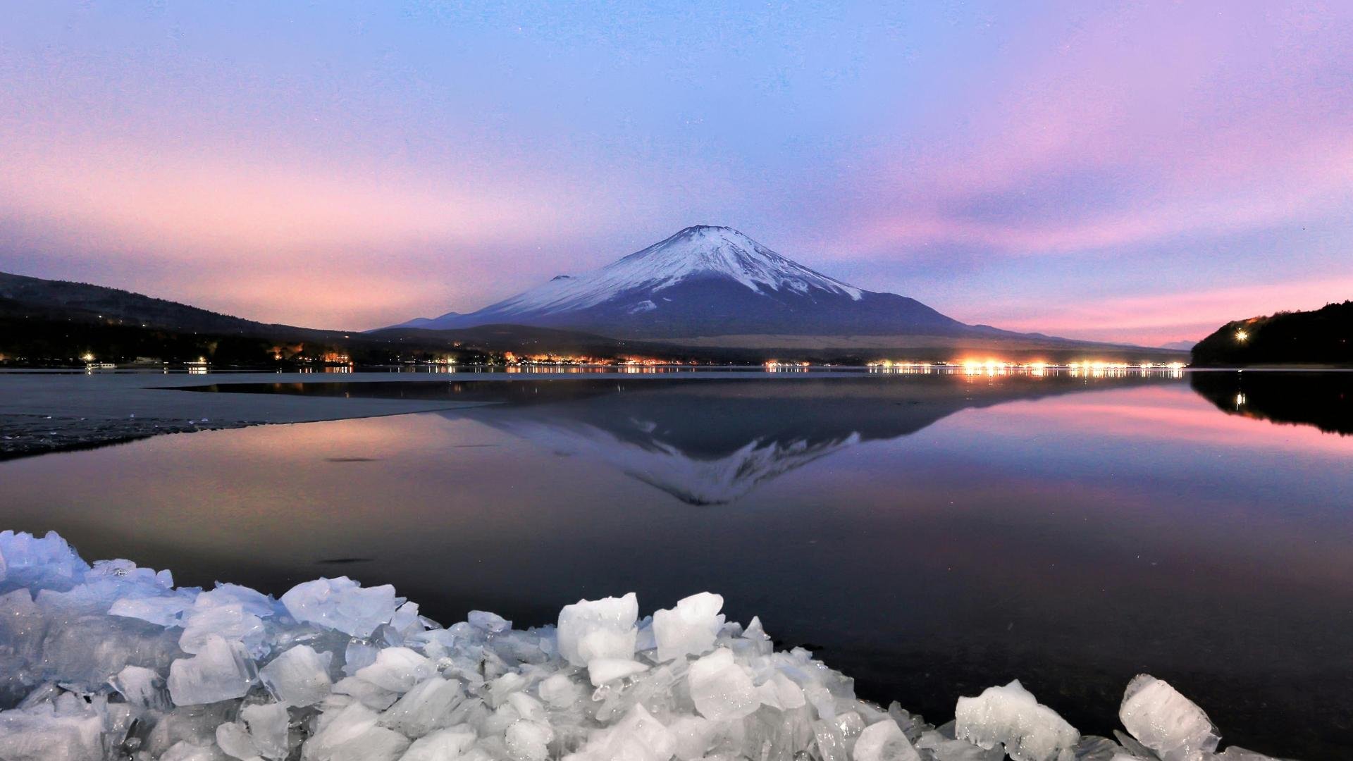 Mt. Fuji Iconic Views & Photography Day Trip from Tokyo