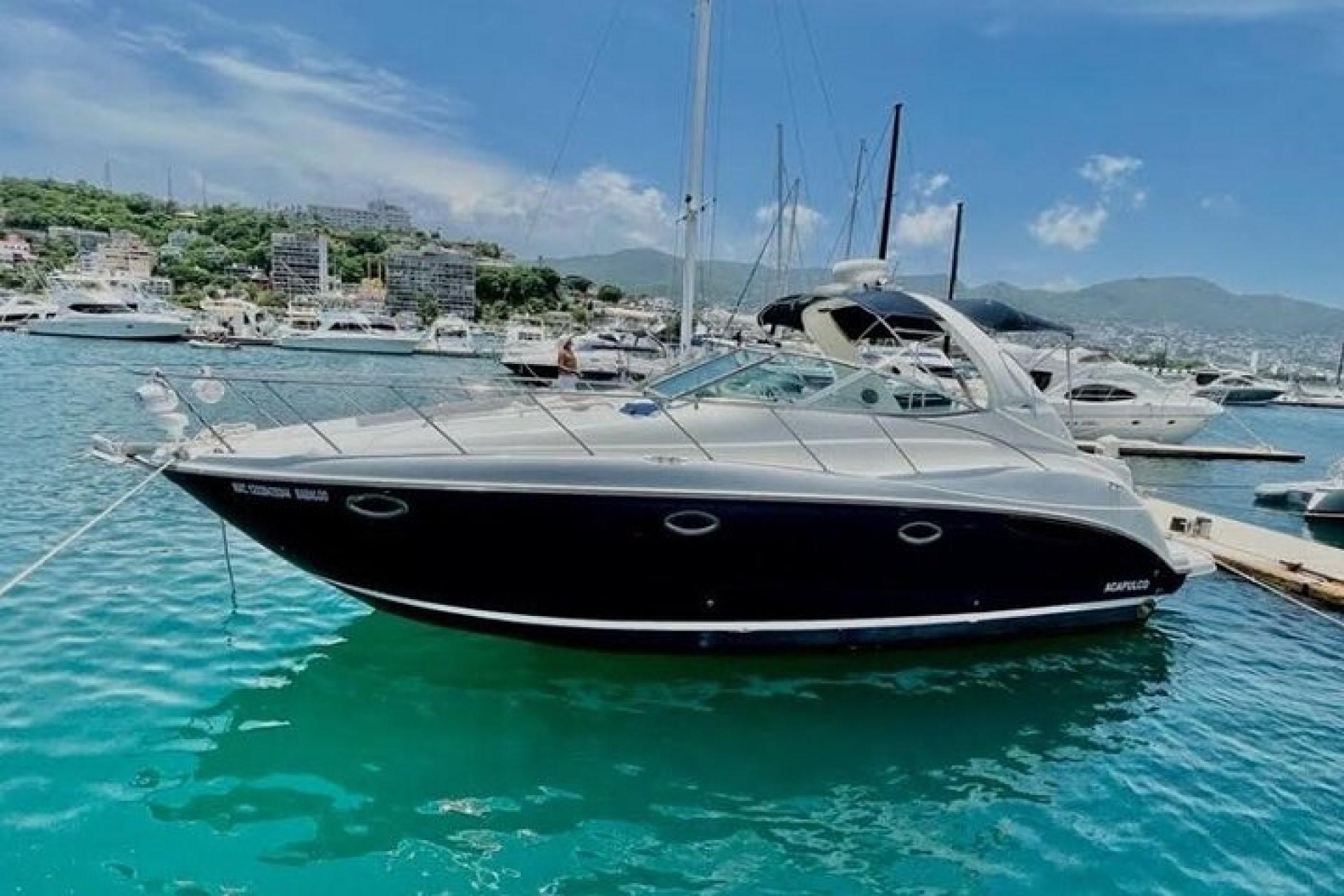 Cabo Private Yacht Experience: Arch, Snorkeling & Gourmet Bites