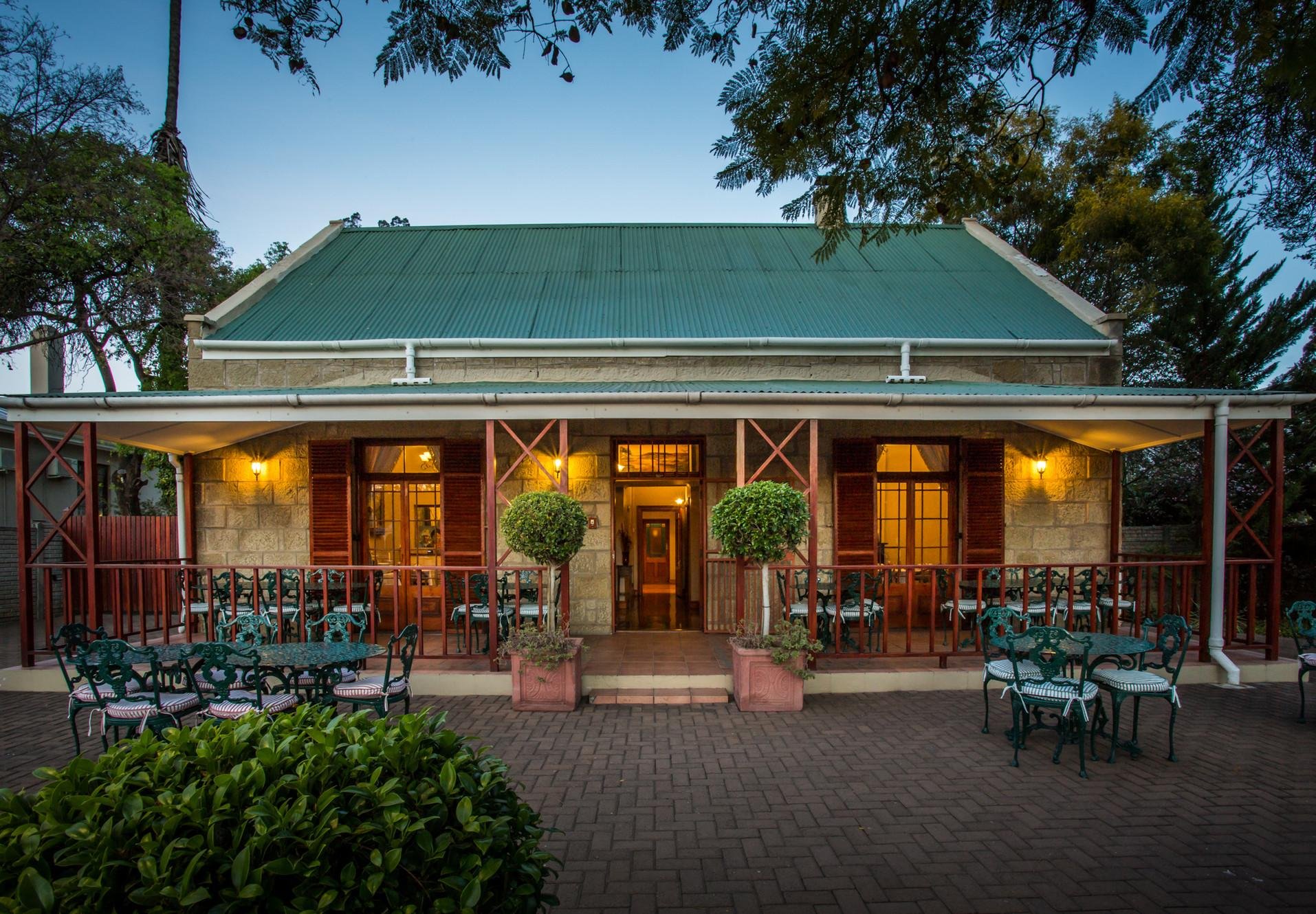 Cape Town: 2-Day Garden Route Safari & Luxury Glamping Experience