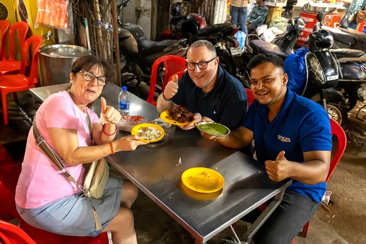 Mumbai Culinary Bazaar & Local Transport Tour