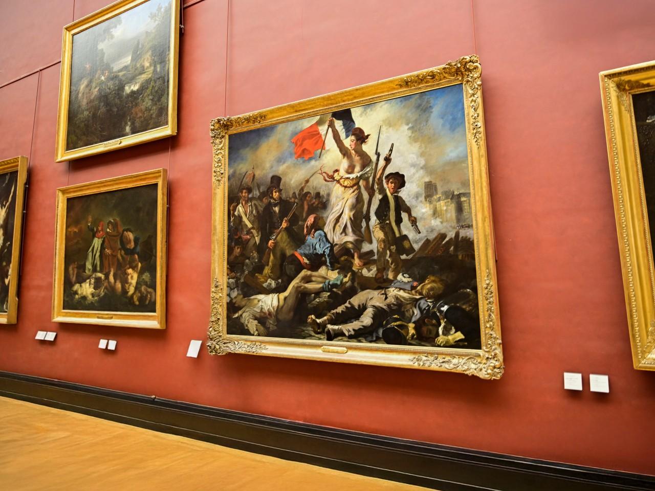Paris Louvre Museum Skip-the-Line Tour with Art Historian Guide