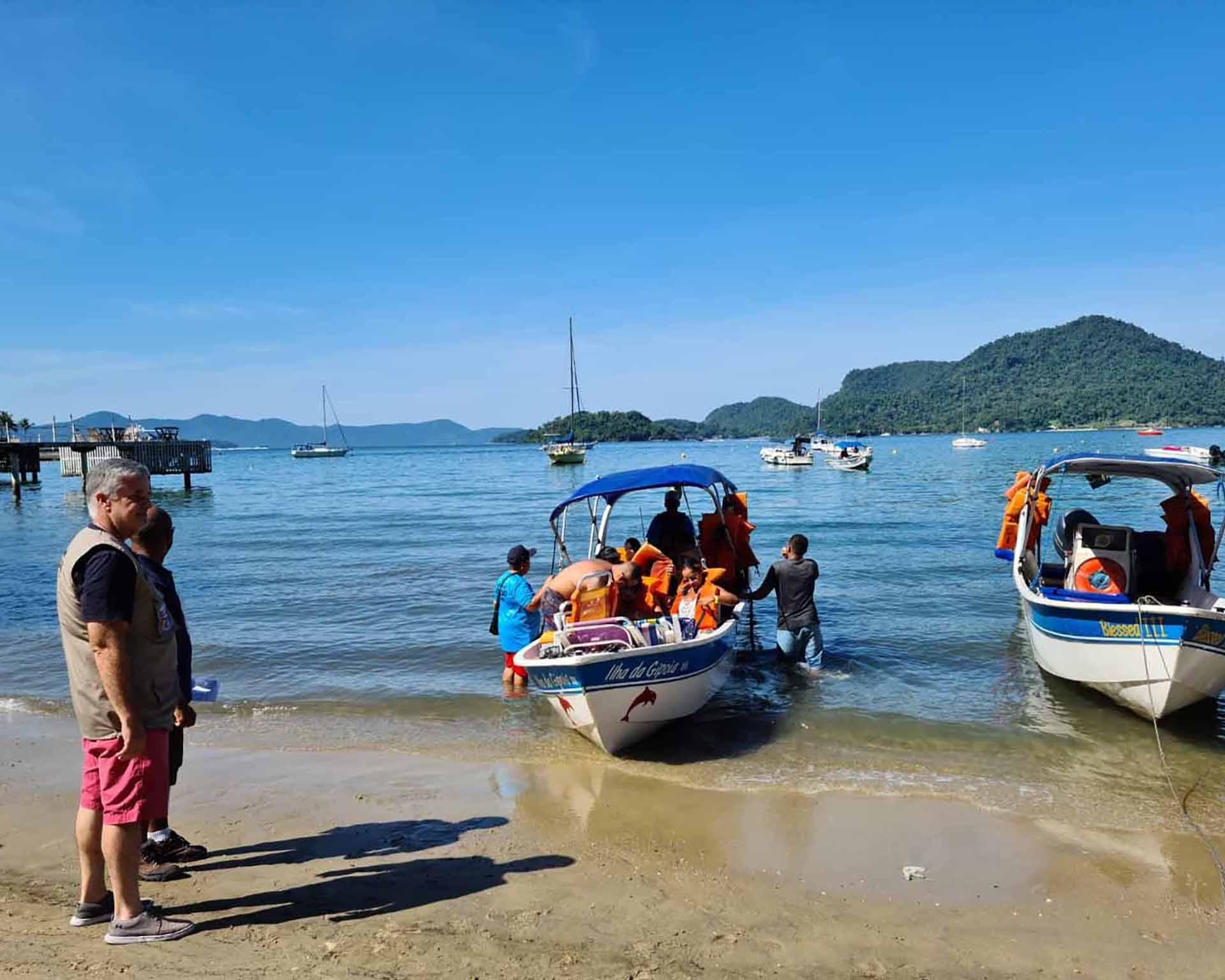 Three-Day Rio Highlights: Landmarks, Angra Islands & Rocinha Community