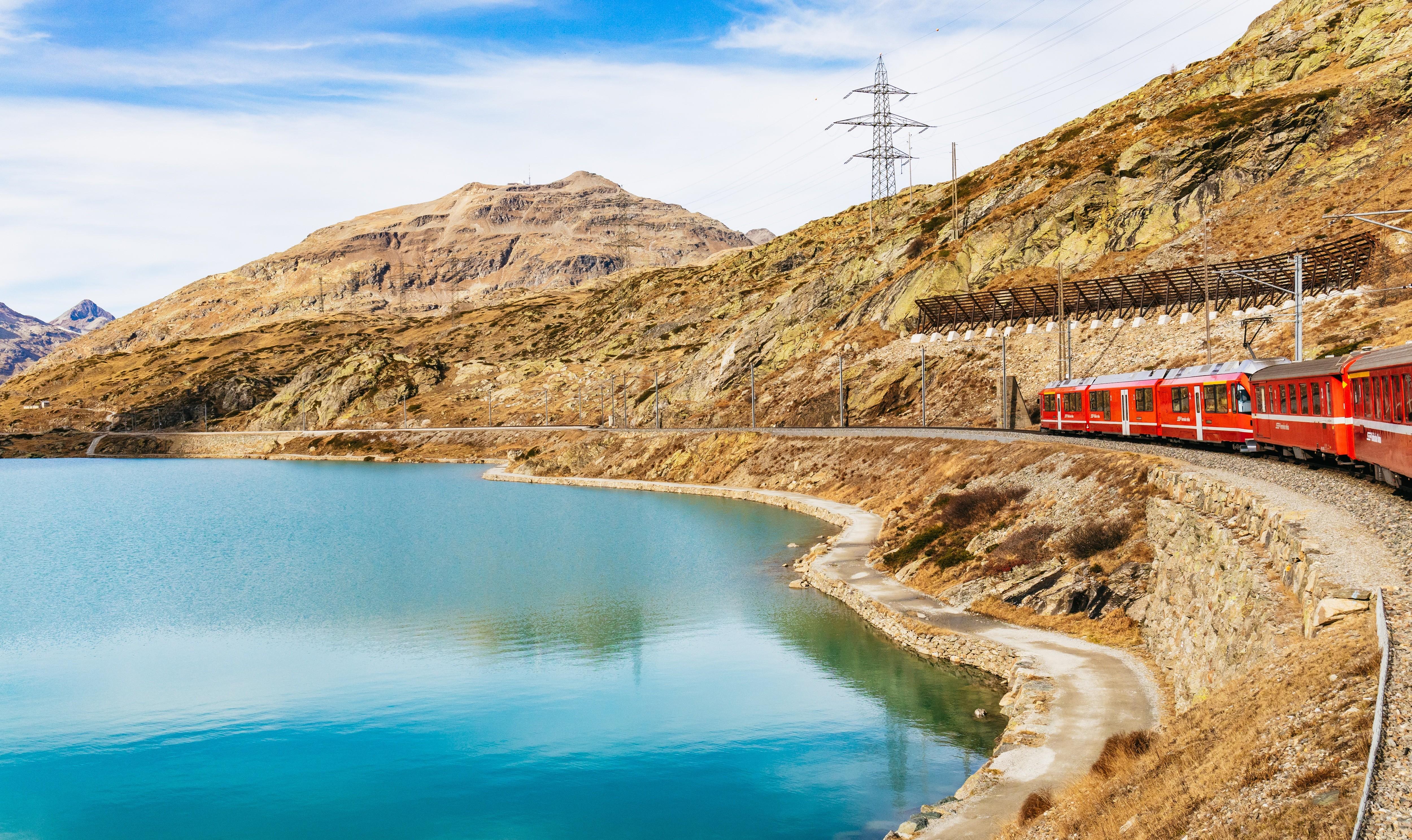 Milan to Lake Como, St. Moritz & Bernina Red Train Day Tour
