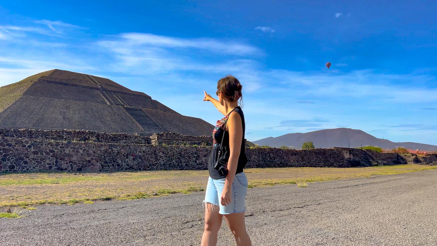 Teotihuacan, Tlatelolco & Guadalupe Shrine Full-Day Tour