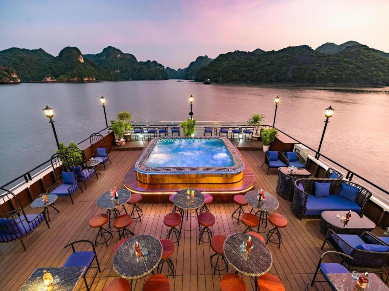 Ha Long & Lan Ha Bay 2-Day 5-Star Balcony Cruise