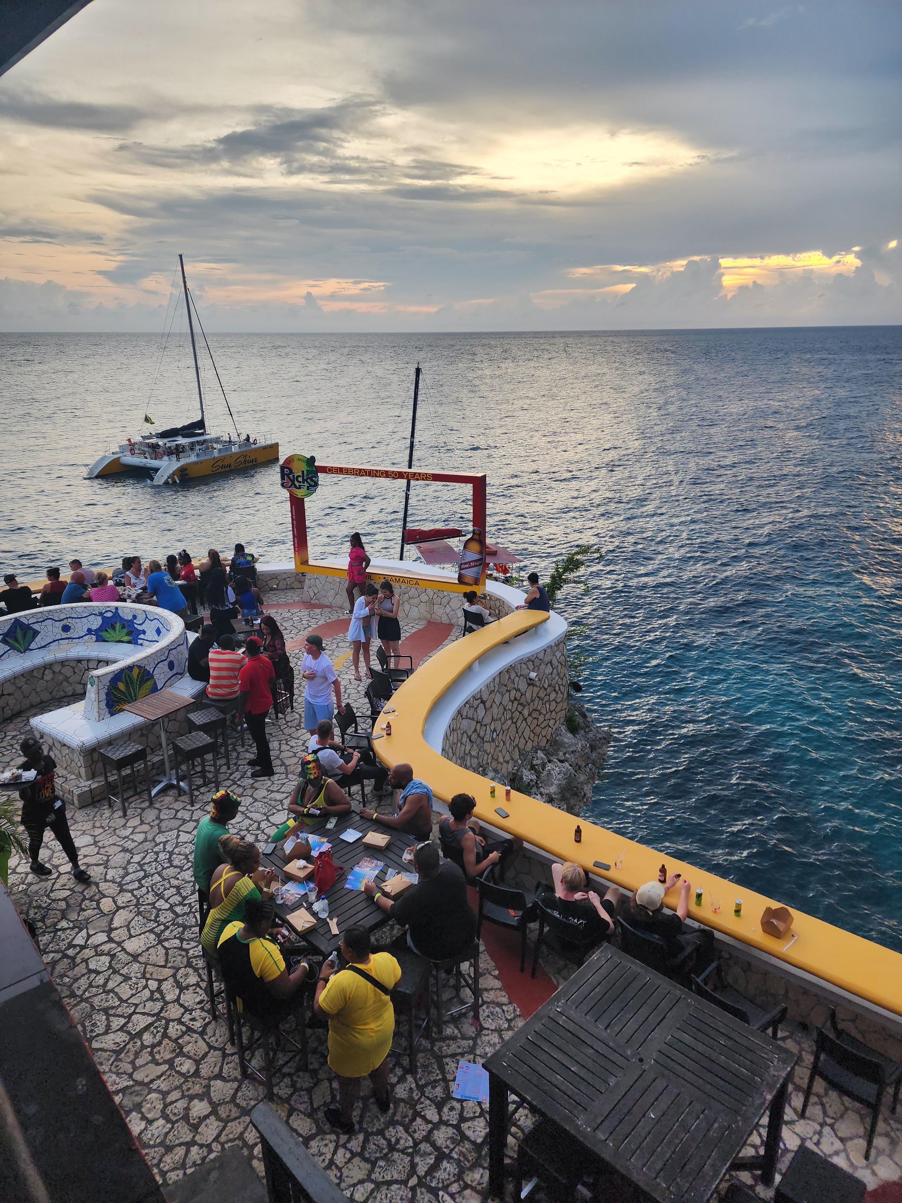 Negril Highlights: Seven Mile Beach & Rick’s Cafe Excursion