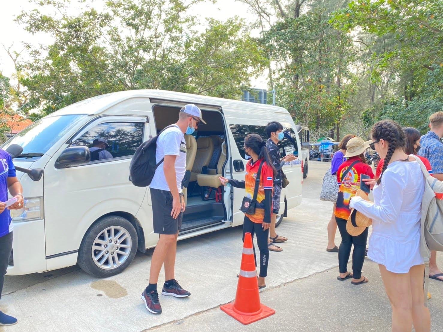 Krabi Early Bird Phi Phi, Maya Bay & 4 Islands Speedboat Adventure