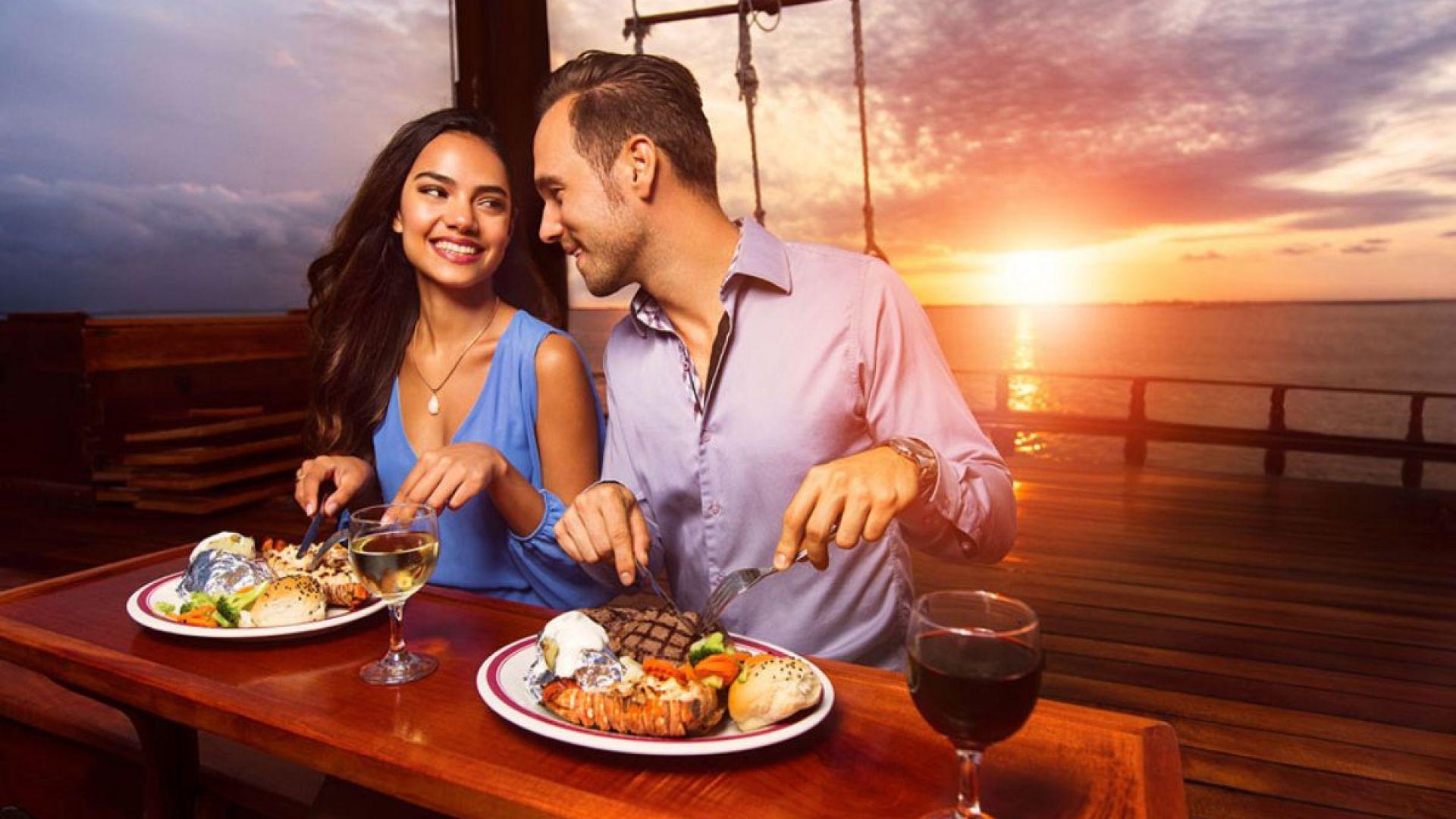 Columbus Galleon Romantic Dinner Cruise