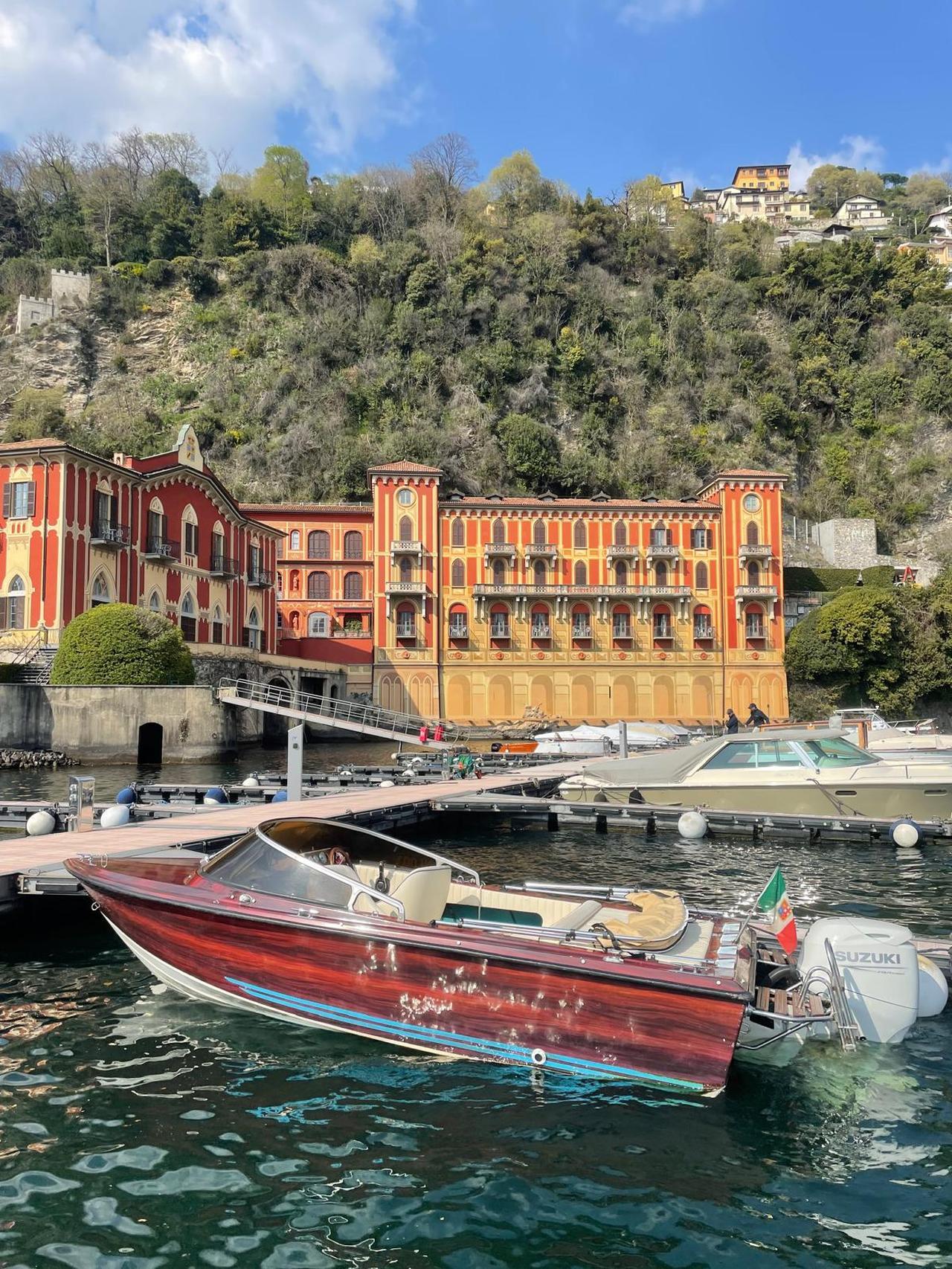 Lake Como Private Wooden Boat Tour with Sun Cover