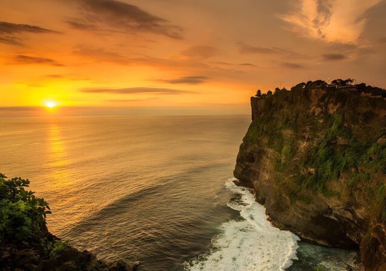 South Bali Sunset Coastal Escape & Dinner Tour