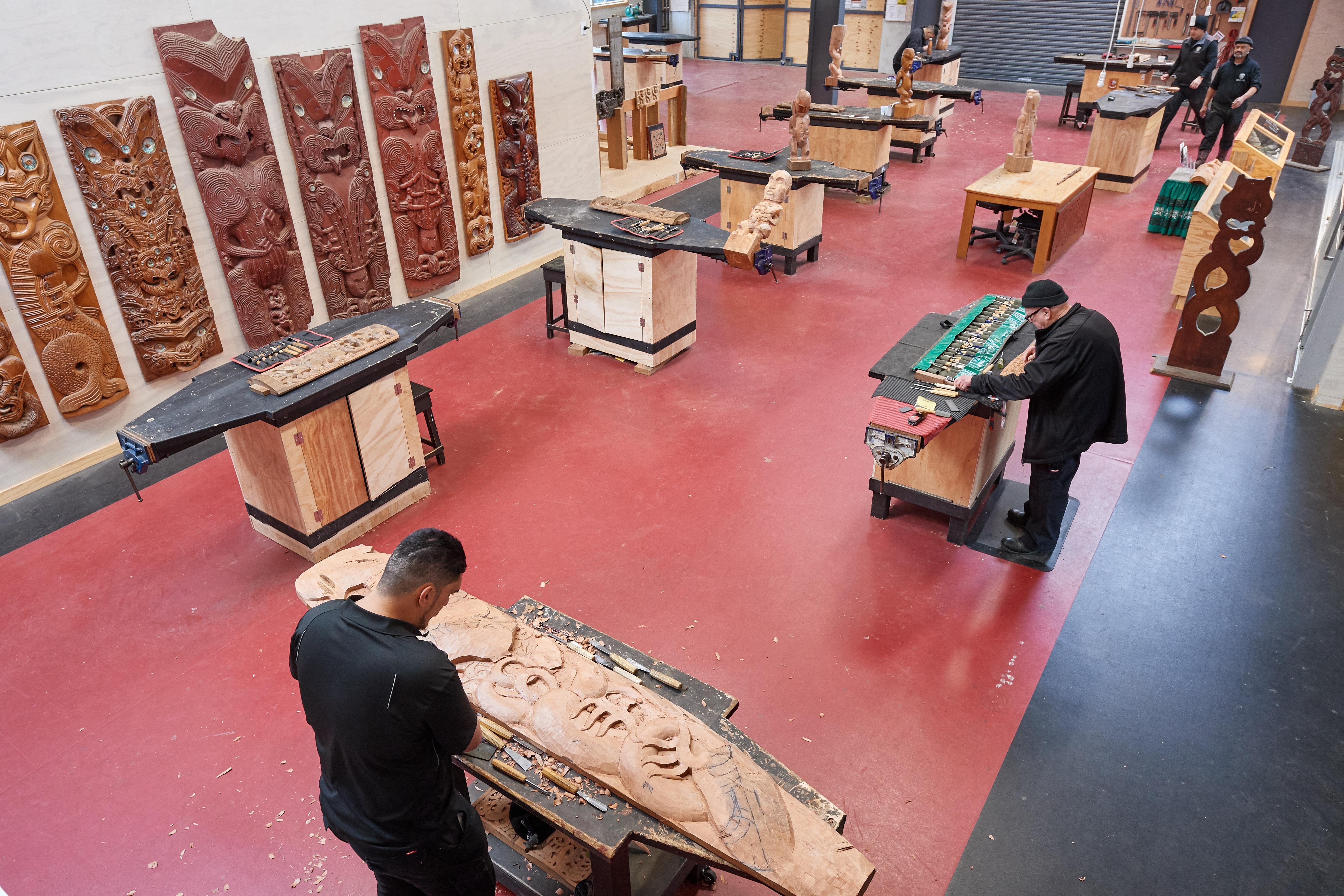 Māori cultural experience in Rotorua — village, haka and hangi — image 12