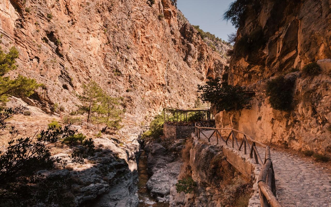 Samaria Gorge hike Crete — Xyloskalo descent, Iron Gates Sideroportes, kri-kri ibex, Agia Roumeli Libyan Sea — image 71