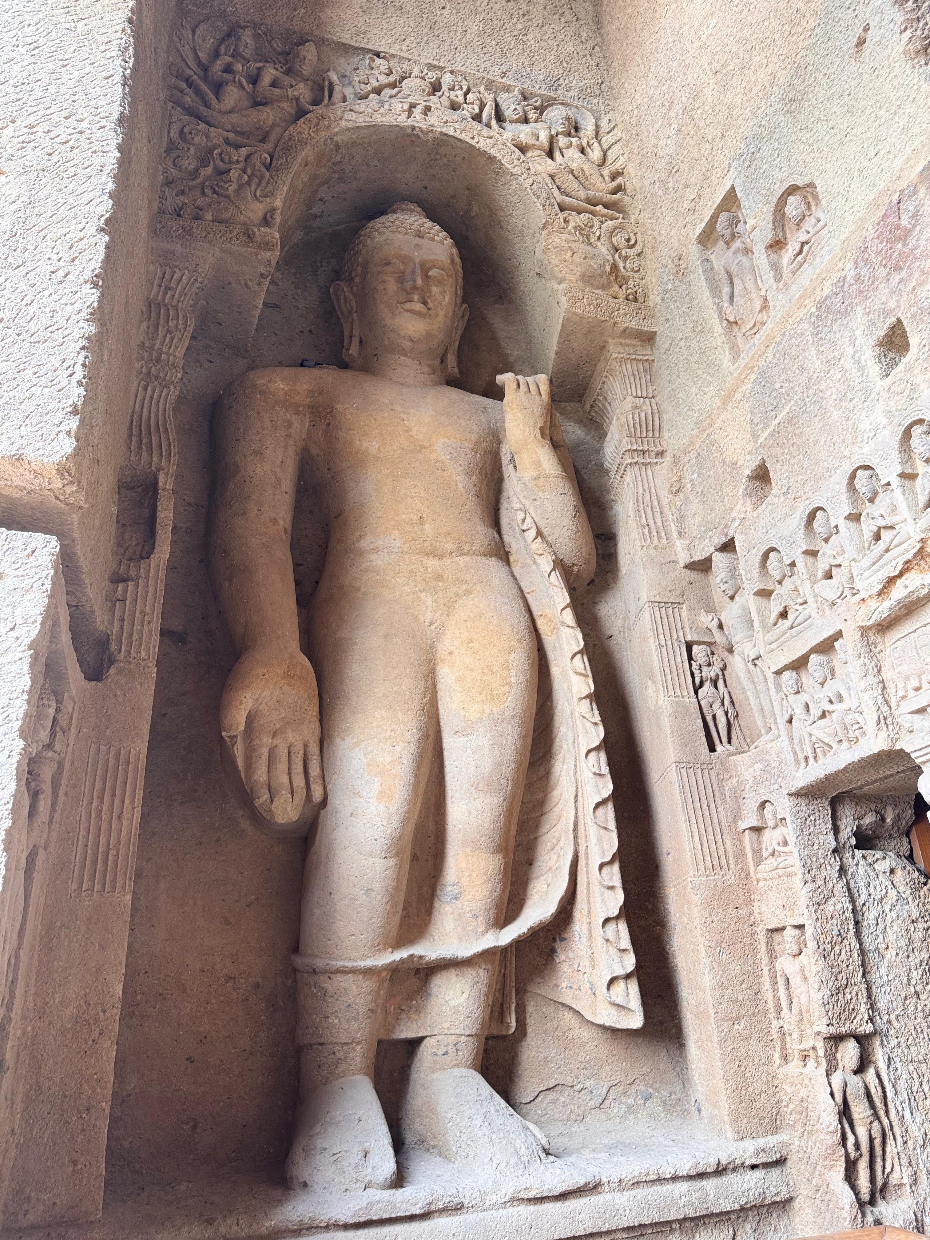 Mumbai Nature & Heritage: Kanheri Caves, Safari & Jain Temple