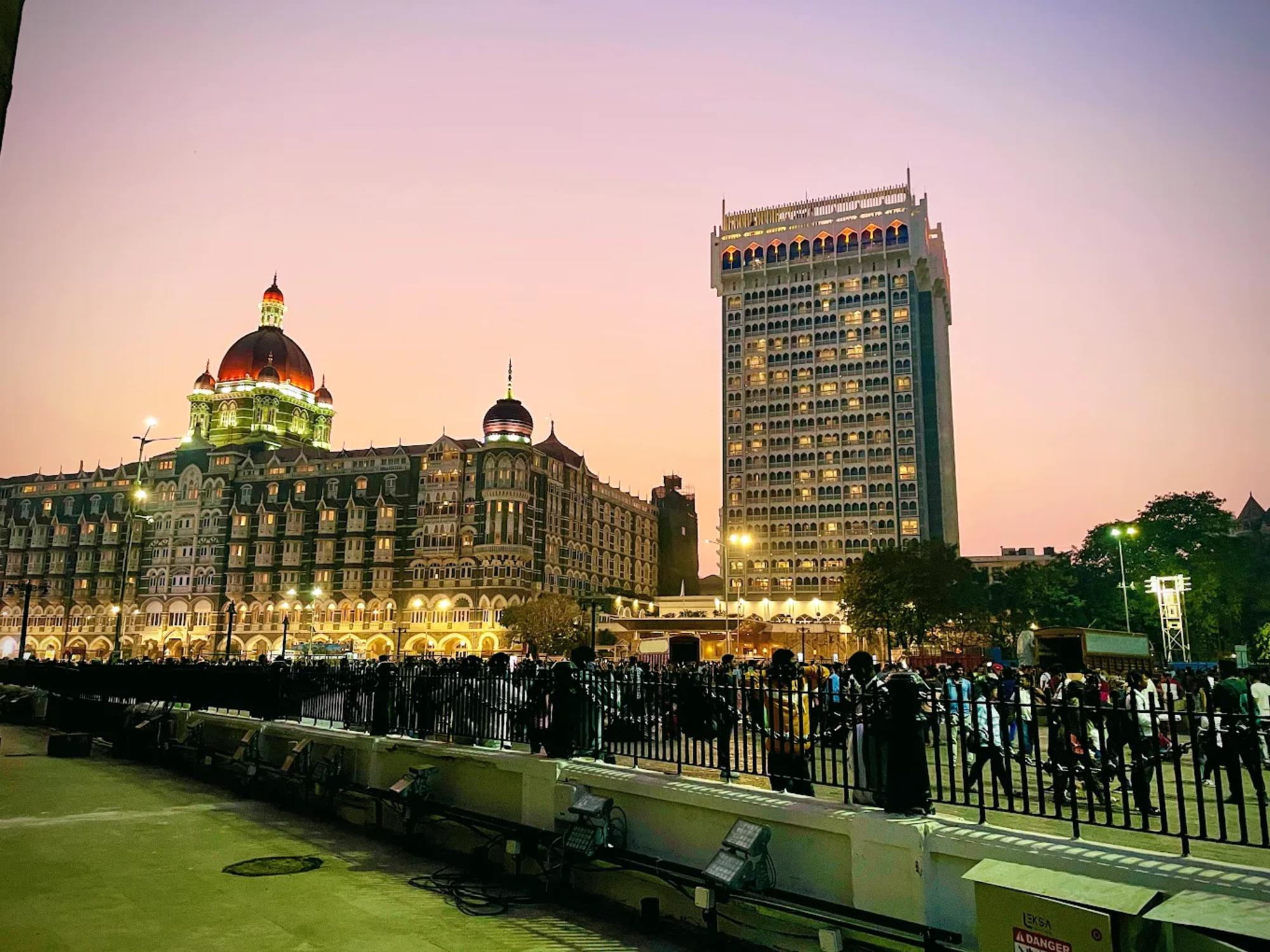 Mumbai Full-Day Private Sightseeing Tour: Culture, History & Architecture