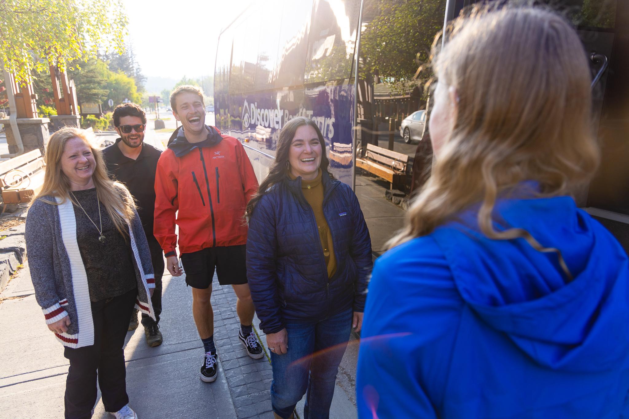 Banff Wildlife and Sightseeing Minibus Tour