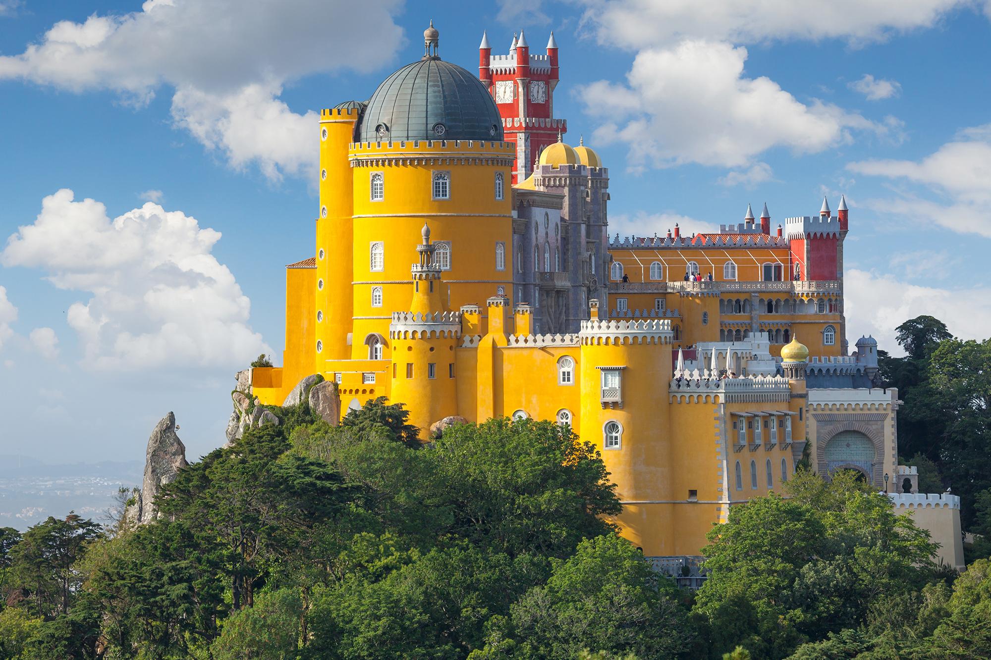 Sintra, Pena Palace & Cascais Private Full-Day Tour from Lisbon