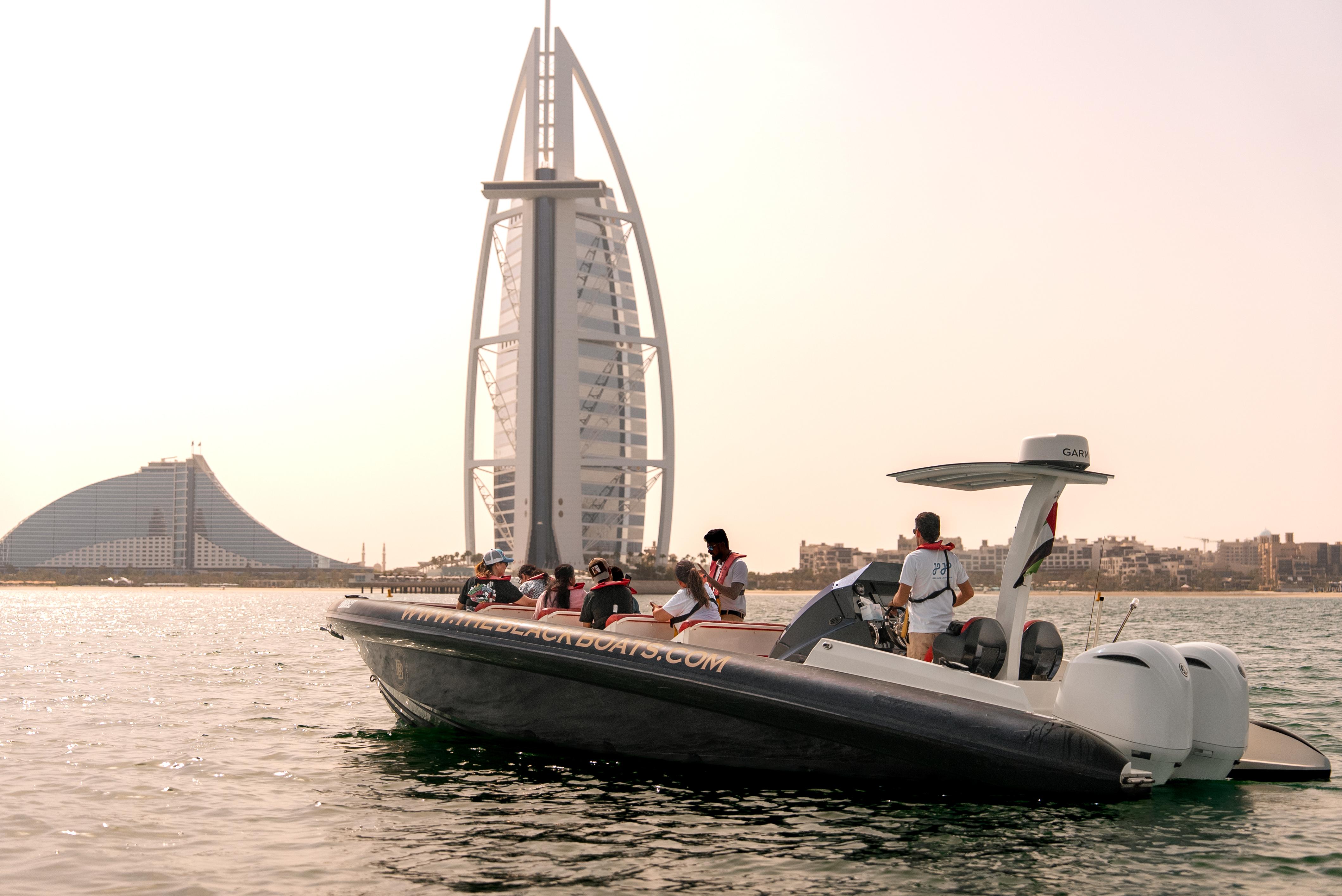 Dubai Marina Speed Boat Tour: Atlantis & Burj Al Arab Views