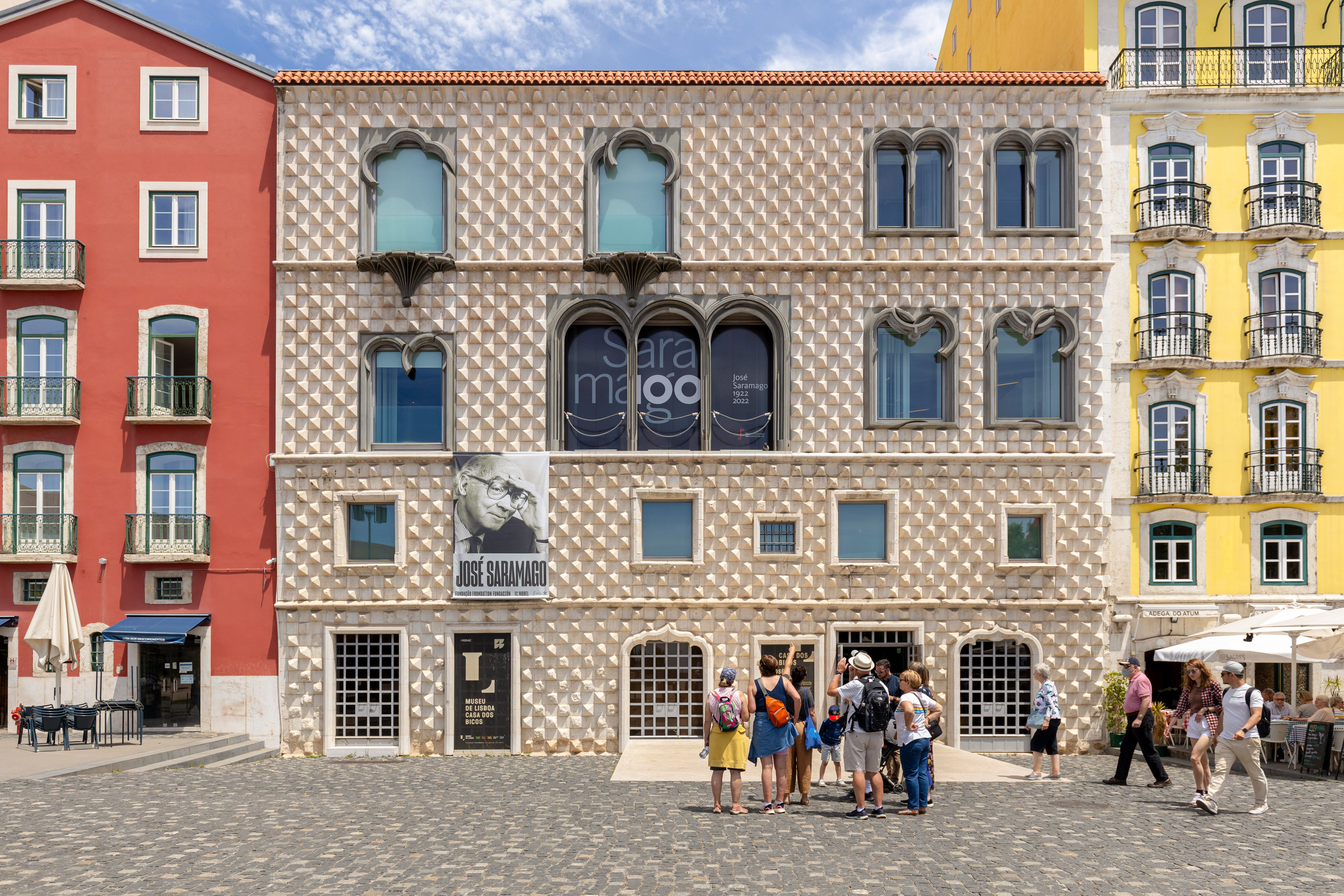 Lisbon History & Lifestyle Walking Tour