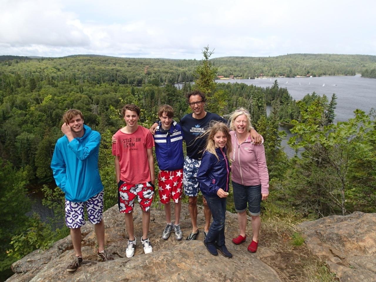 Algonquin Park: Guided Canoe Day Tour