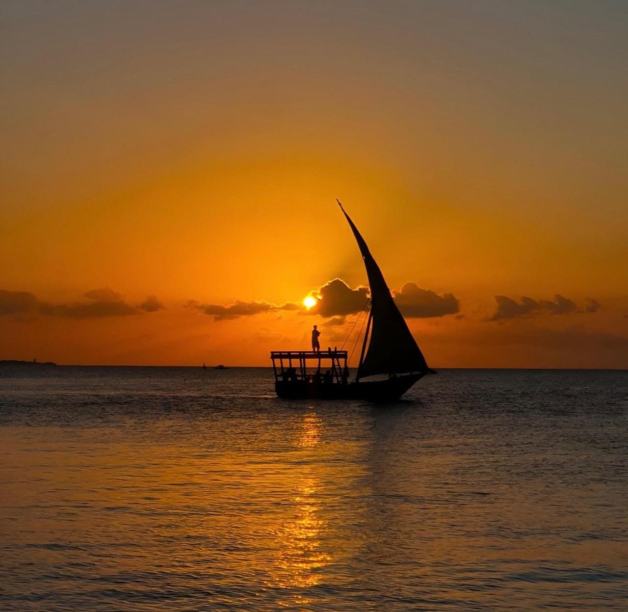 Zanzibar Sunset Dhow Cruise – Nungwi & Kendwa