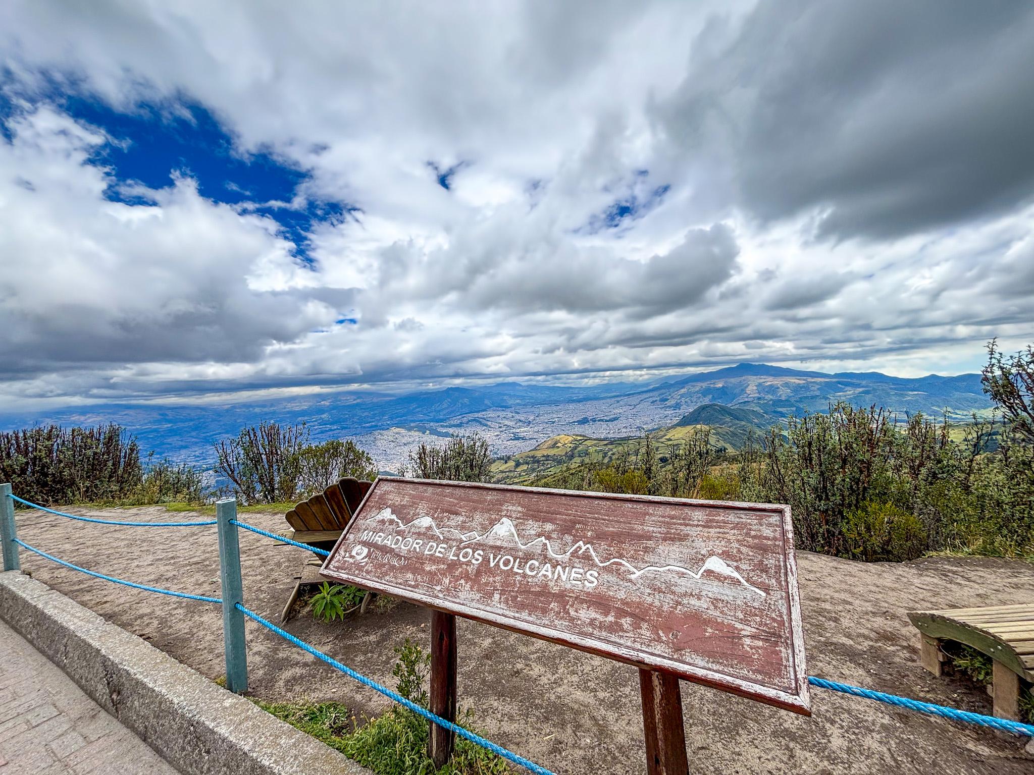 Quito Full-Day Tour: Equator Line, Cable Car & Colonial Highlights