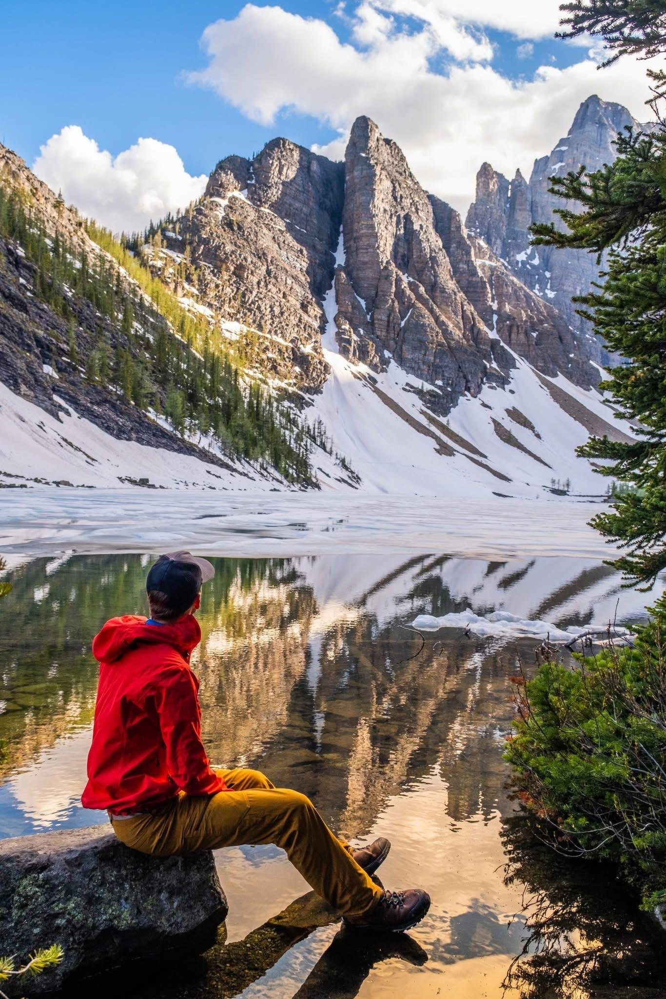 Lake Louise, Moraine, Emerald & Johnston Canyon VIP Tour — Emerald Lake and Canadian Rockies scenery (4)