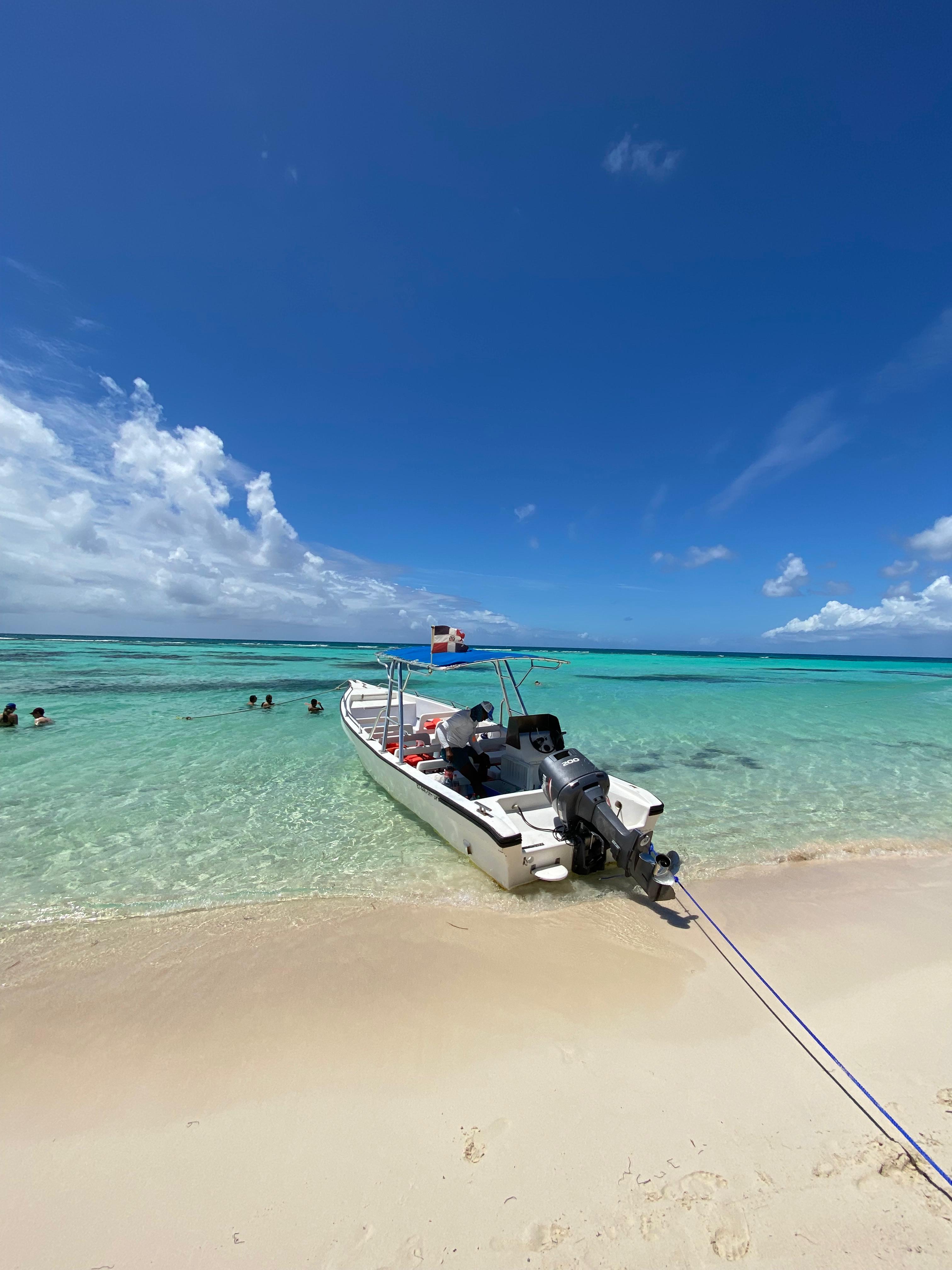 Saona Island VIP: 4 Beaches, Mano Juan & Canto de la Playa