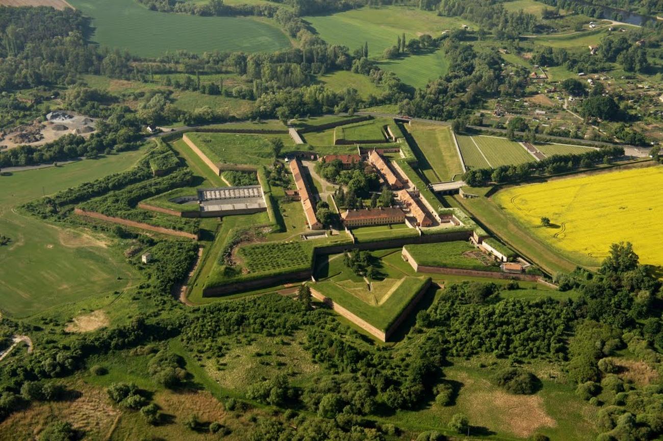 memorial tour in Terezín — photo 2