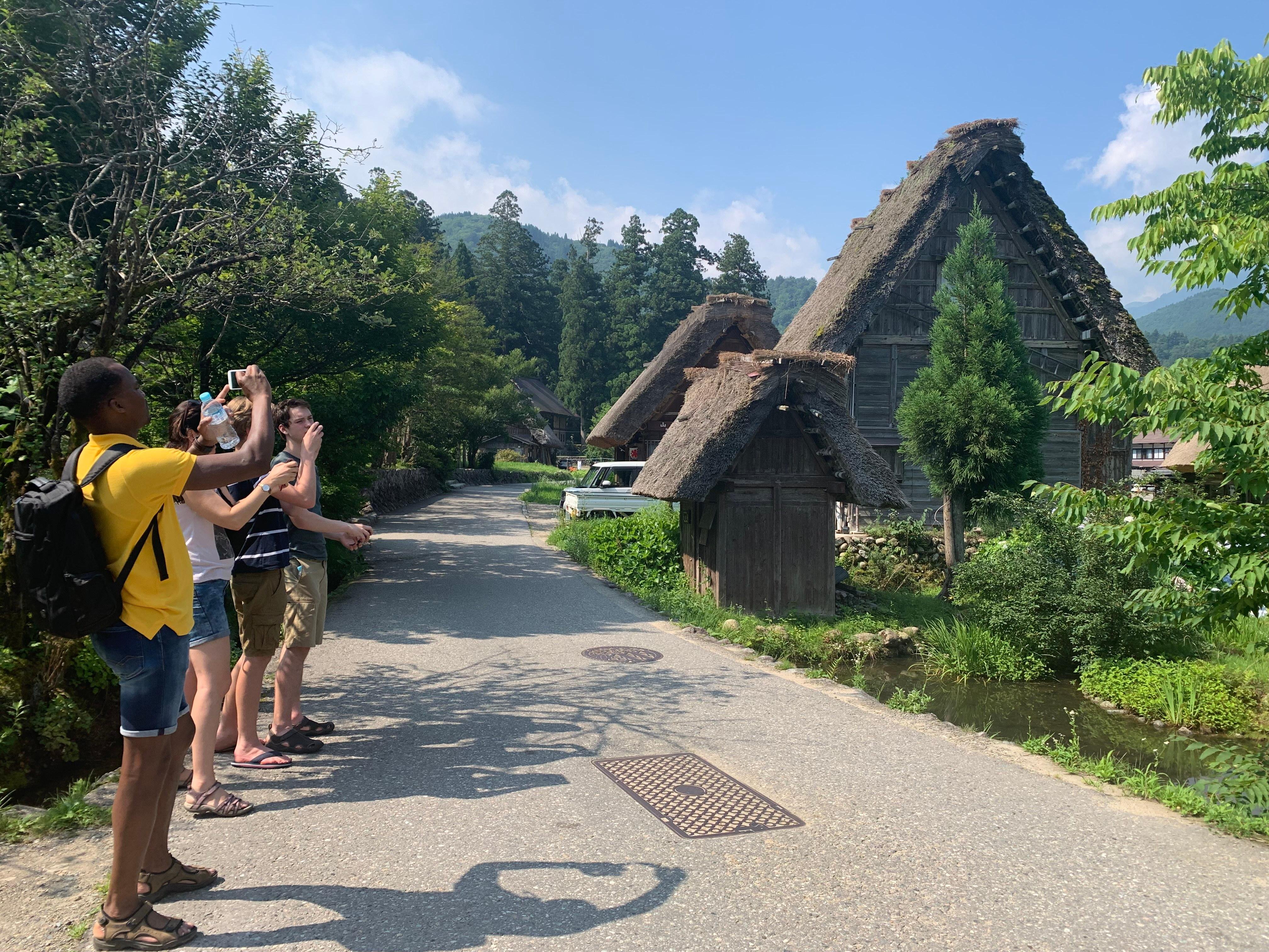 Shirakawa-go Guided Half-Day Bus Tour from Takayama