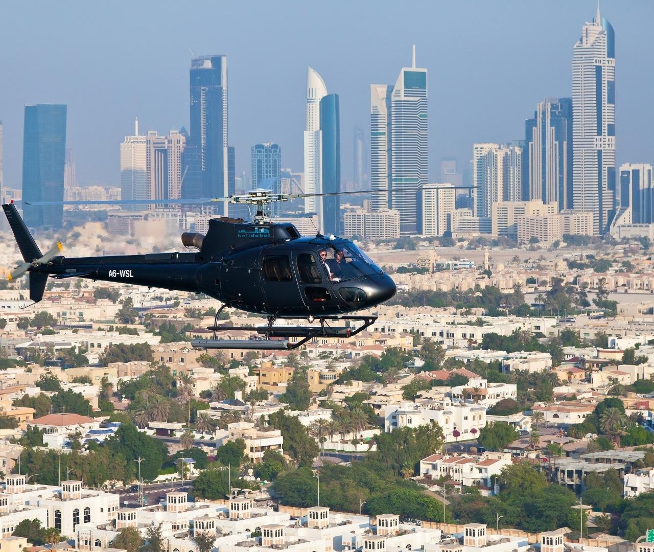 Dubai Helicopter Tour Over Palm Jumeirah & City Icons