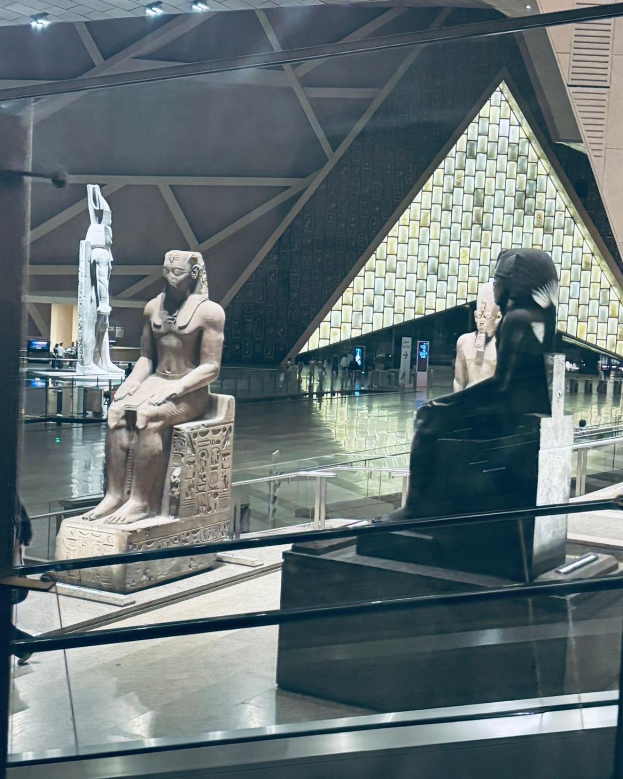 Cairo & Pyramids Day Trip by Flight from Hurghada
