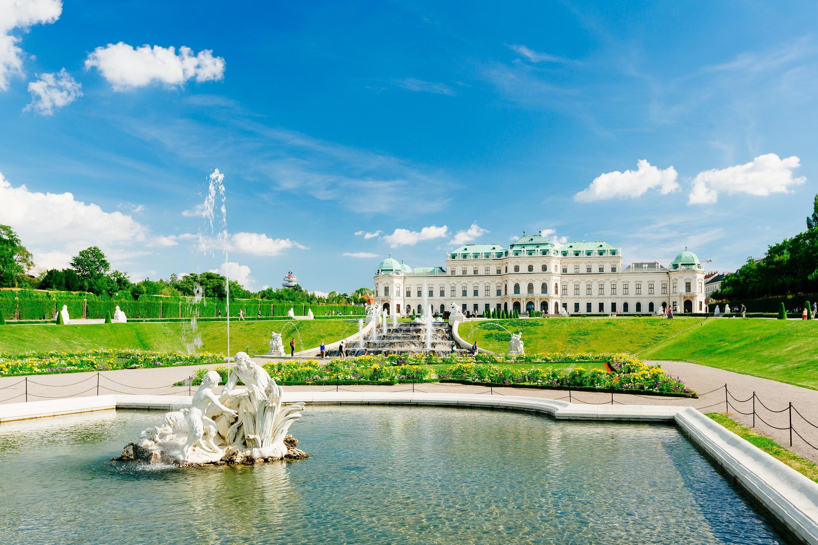 Belvedere Palace Skip-the-Line Guided Tour with Gardens