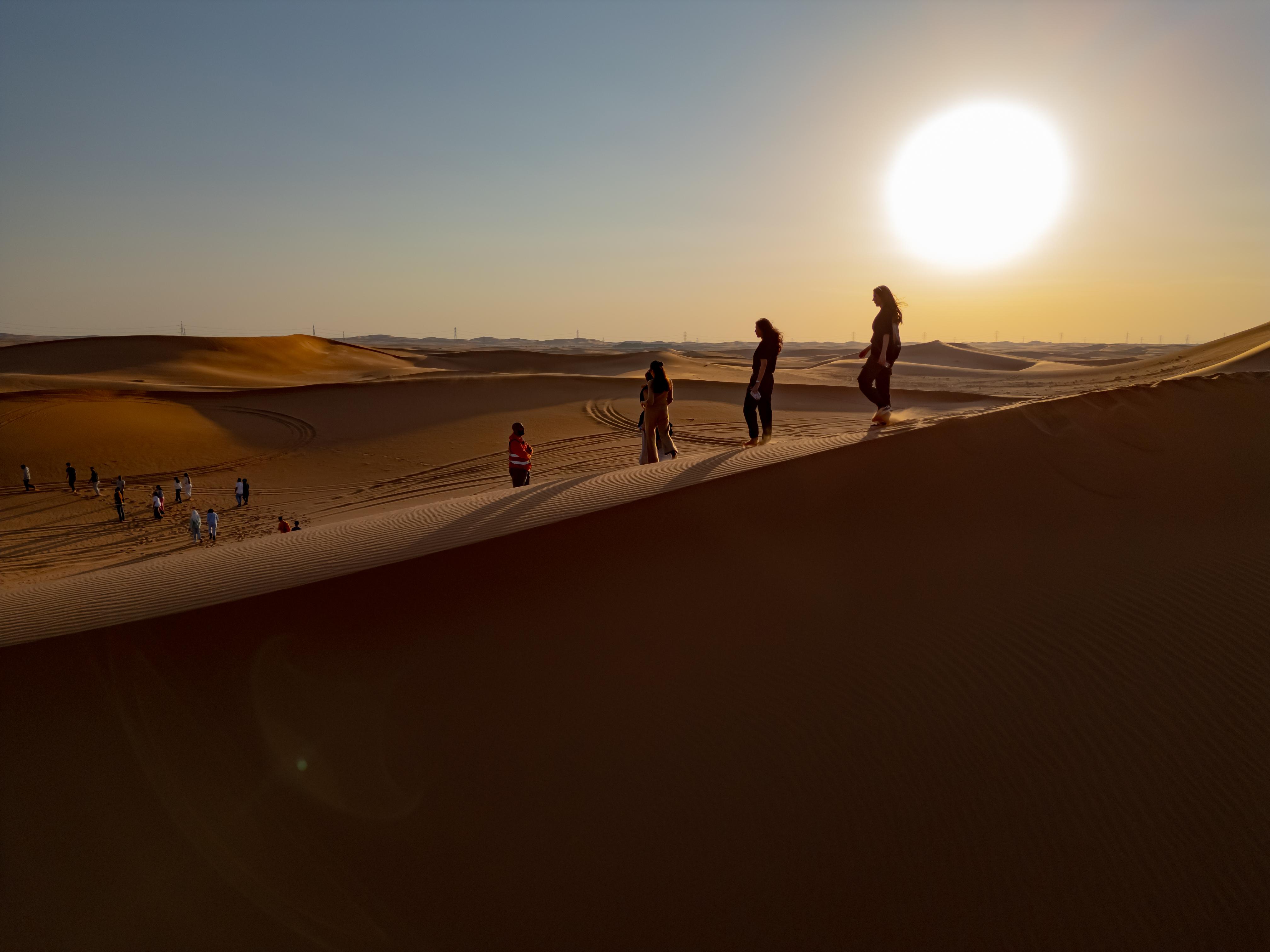 Red Sands Desert Safari with Traditional Camp Experience