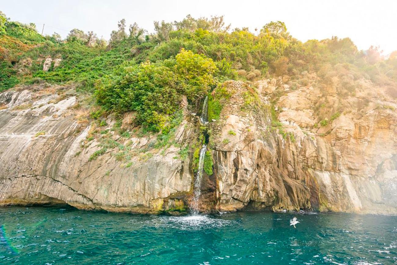 Amalfi Coast Small-Group Boat Tour from Sorrento