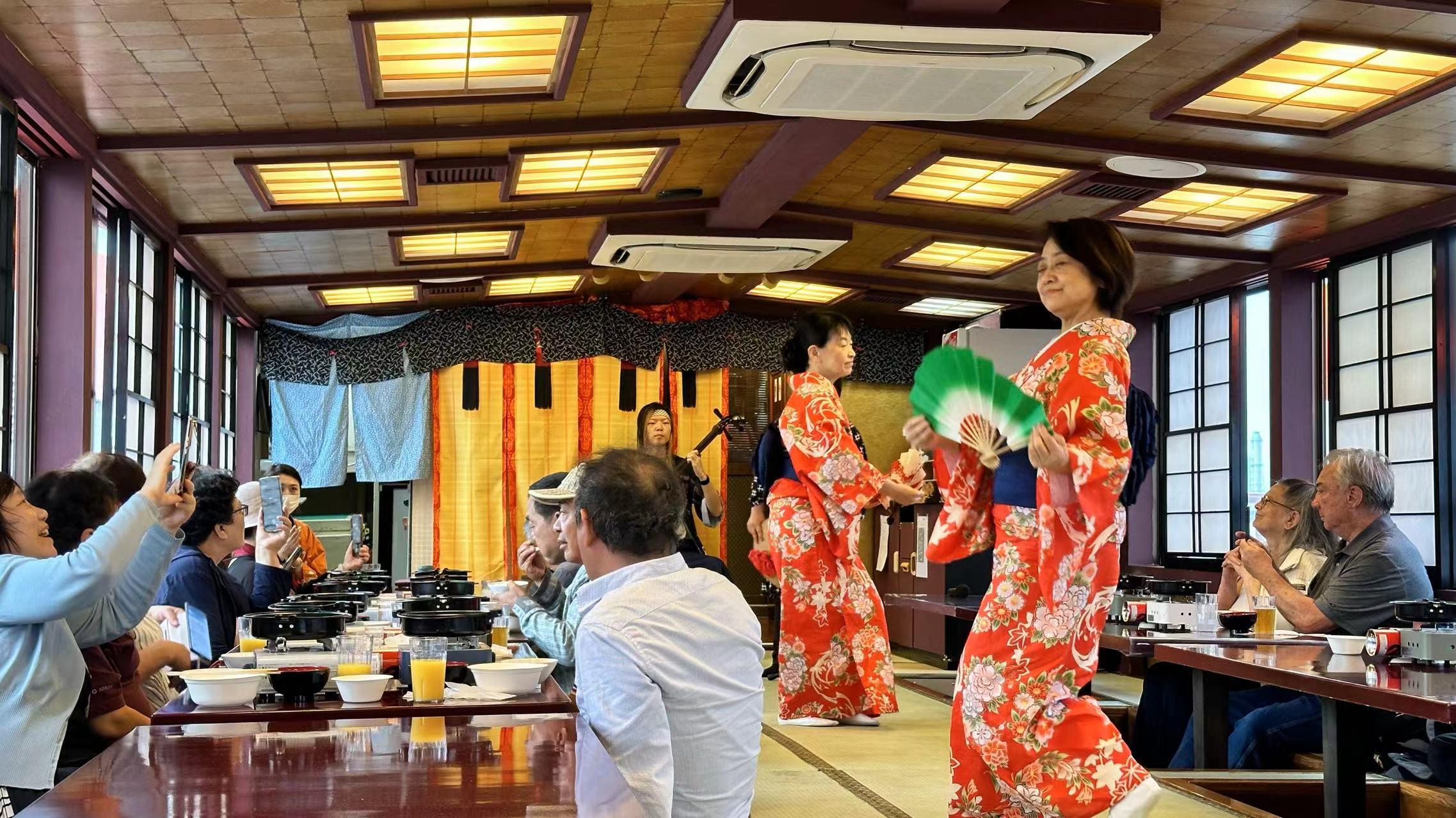 Tokyo Bay Yakatabune Cruise: Tea Ceremony or Sukiyaki Dinner on the Odaiba Route