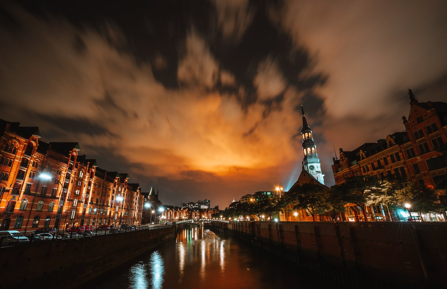 Hamburg Evening Lights Harbor Cruise by Barge