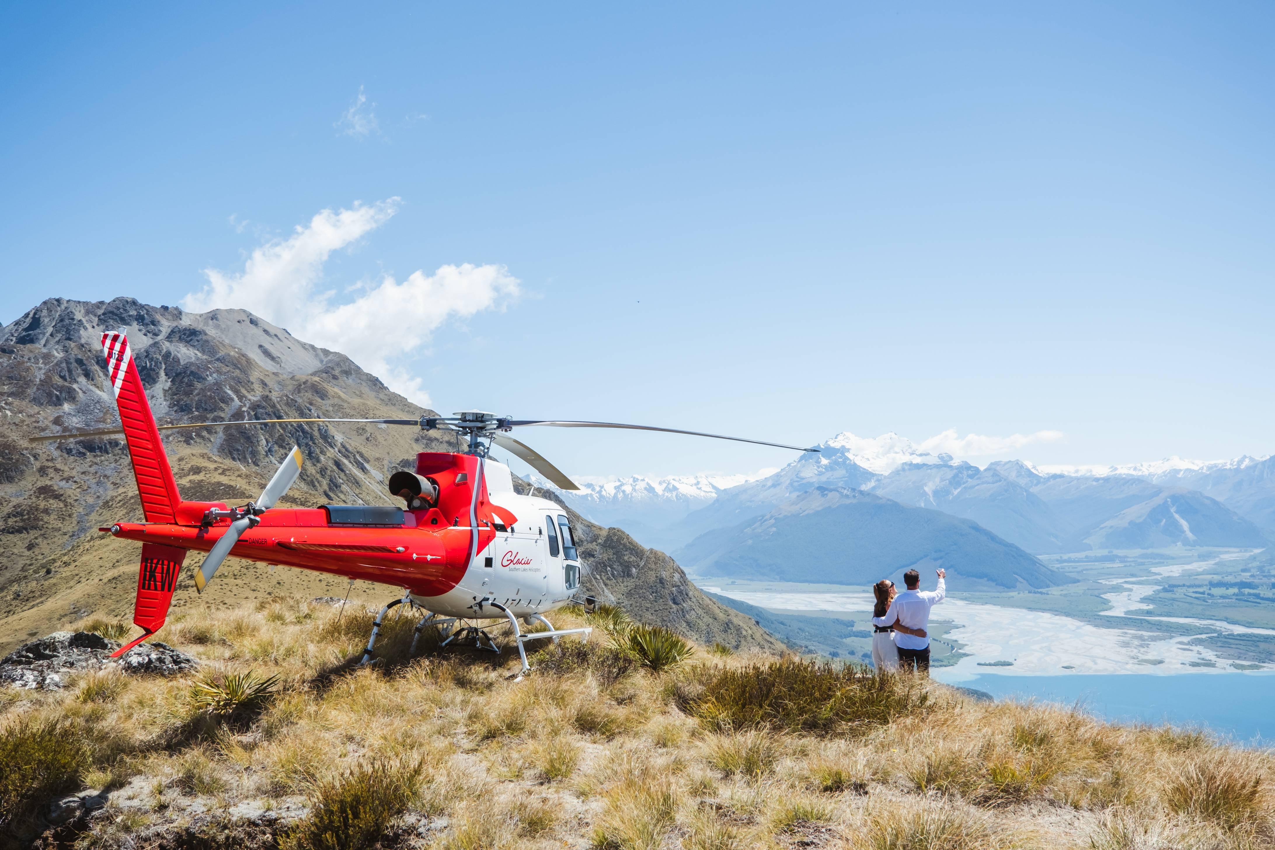 Milford Sound Helicopter & Fjord Cruise from Queenstown