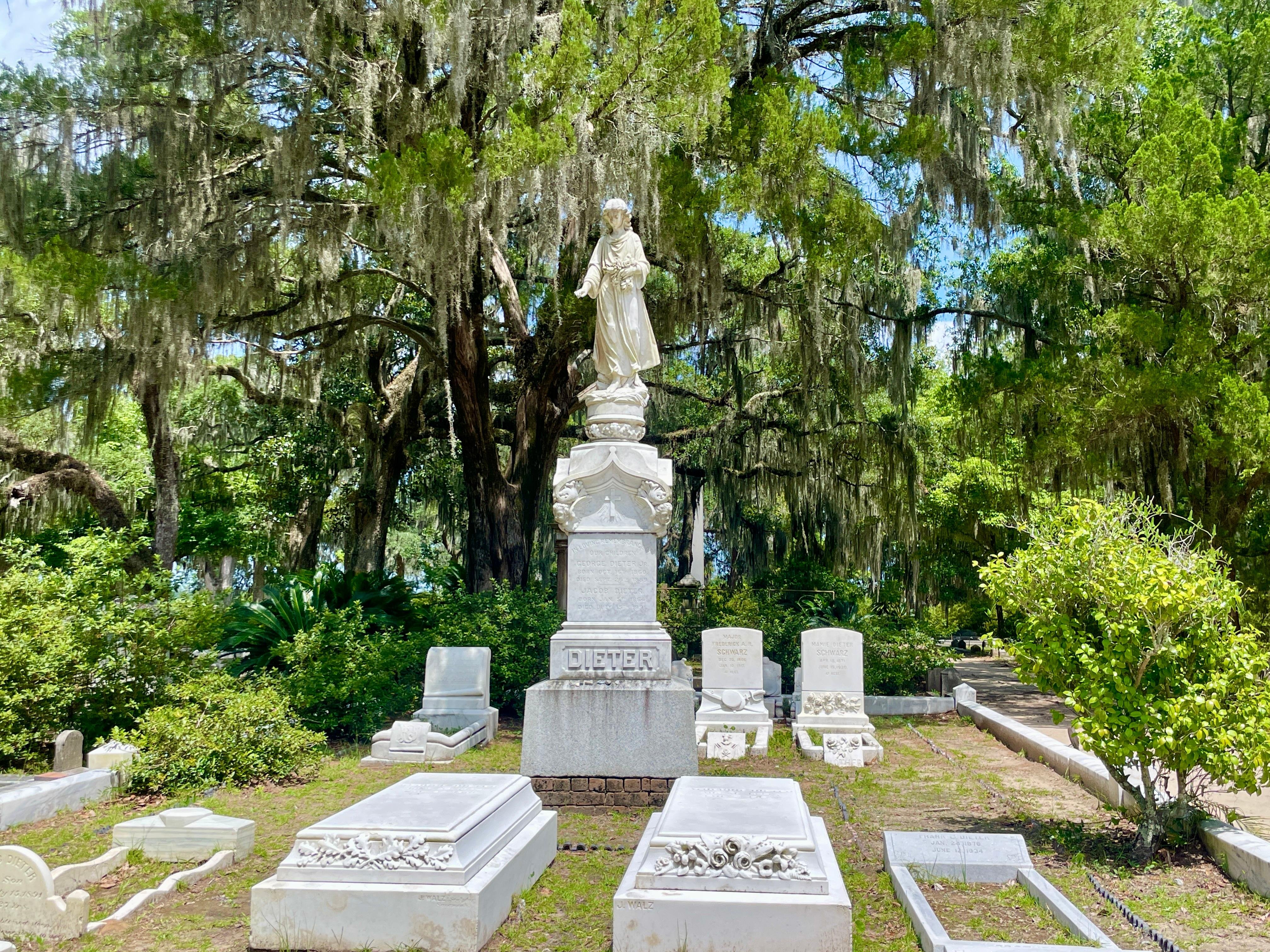 Bonaventure Cemetery Guided Golf Cart Tour