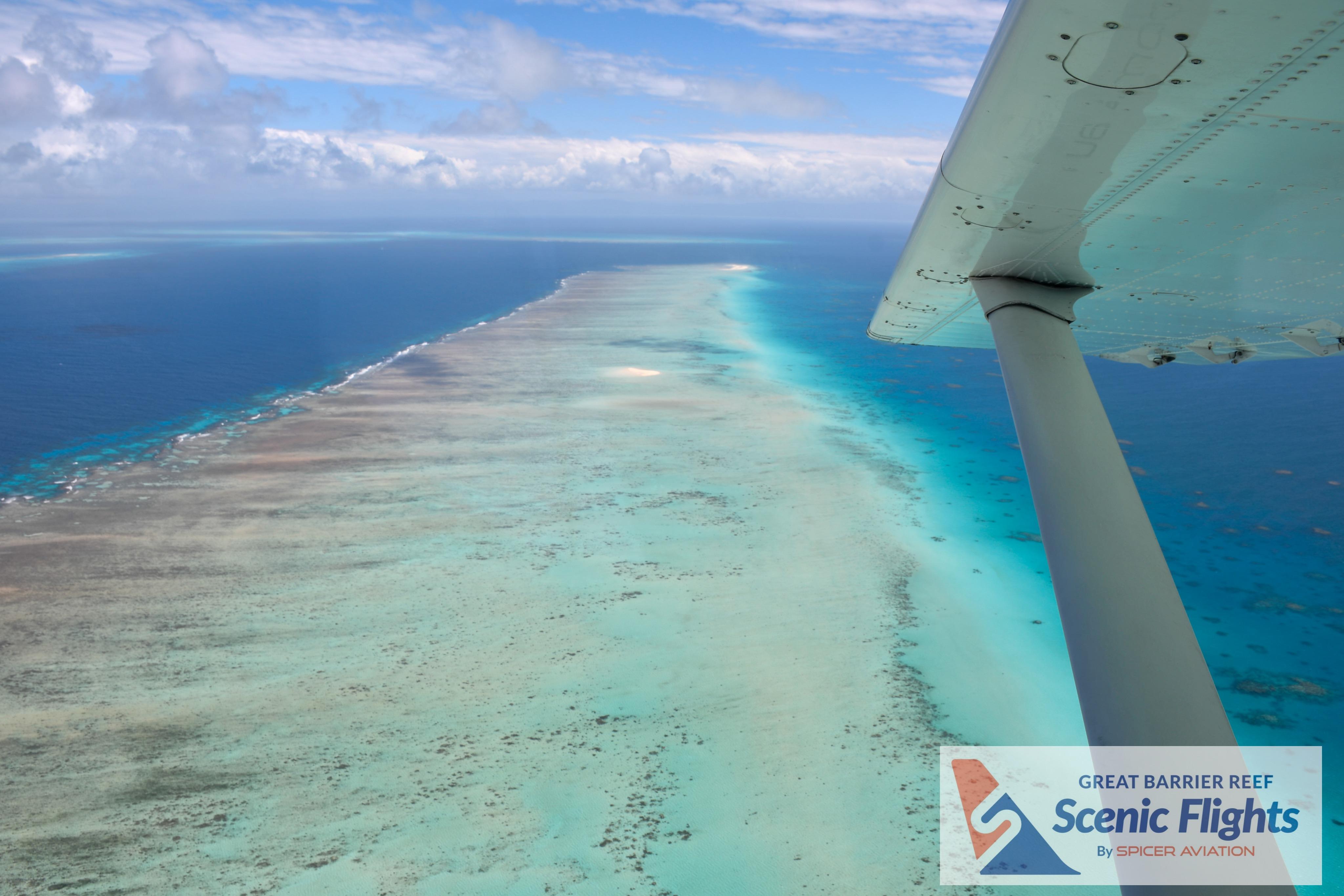 Great Barrier Reef scenic flight from Cairns — photo 5
