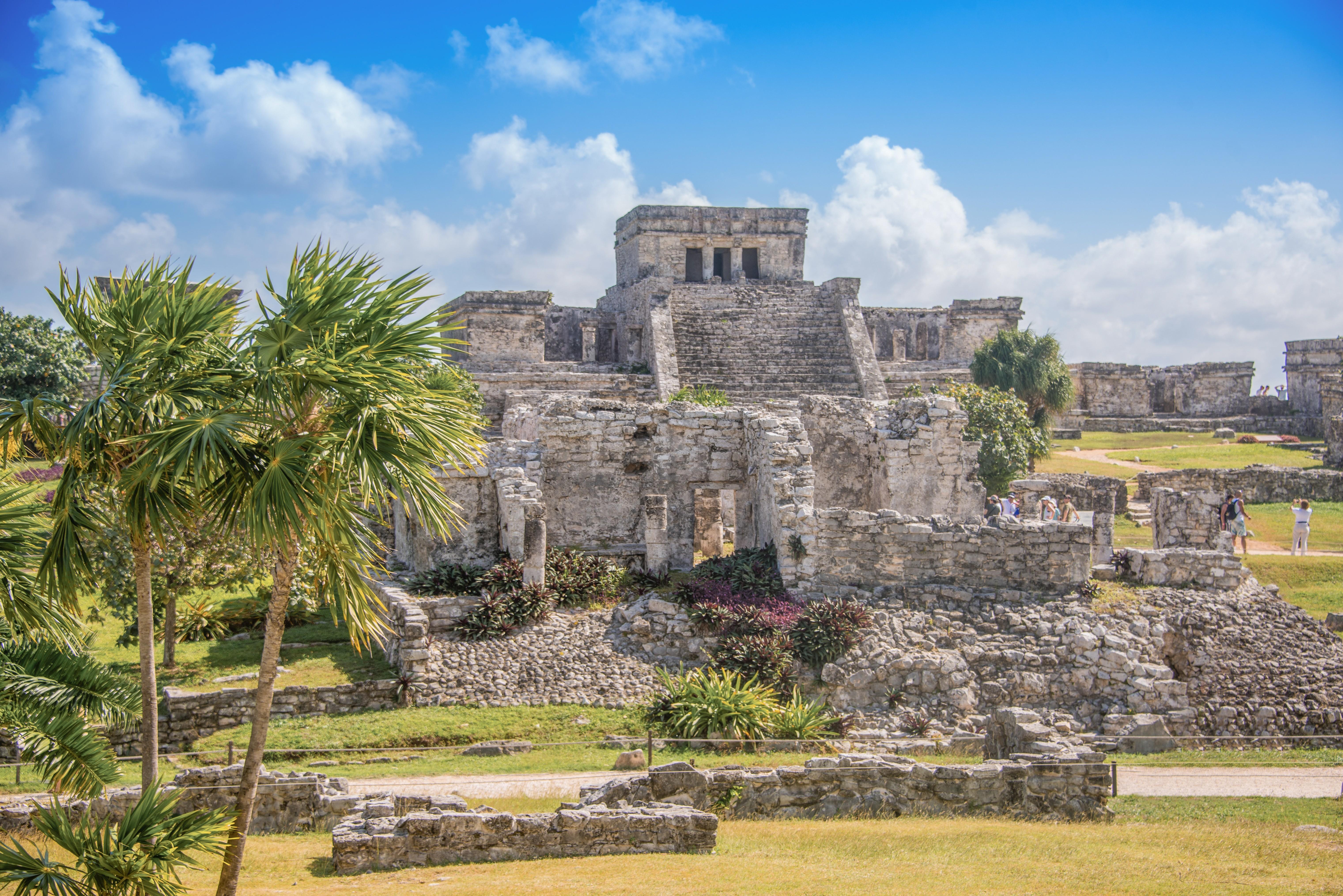 Tulum Archaeological Zone: Expert-Led Walking Tour