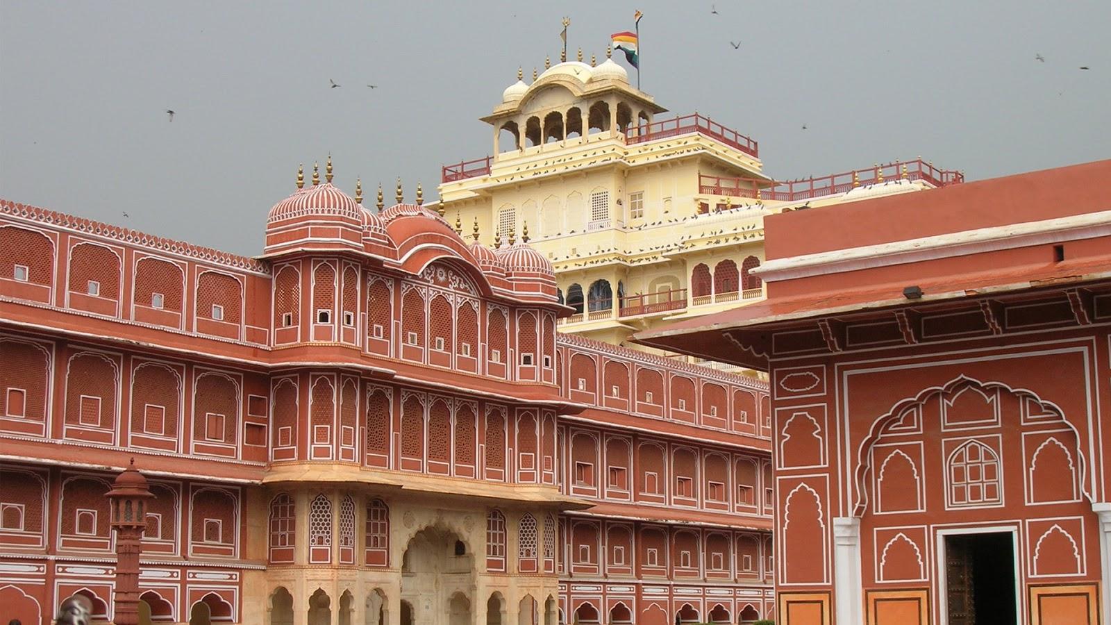Jaipur: Amber Fort, City Palace, and Jantar Mantar Tour - 2026 (Verified Reviews)