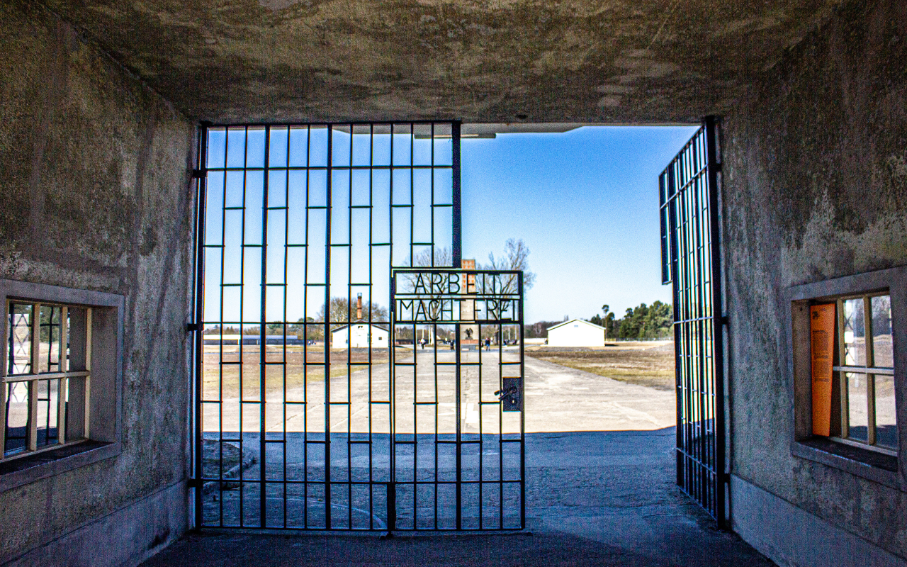 Sachsenhausen Memorial Guided Tour from Berlin