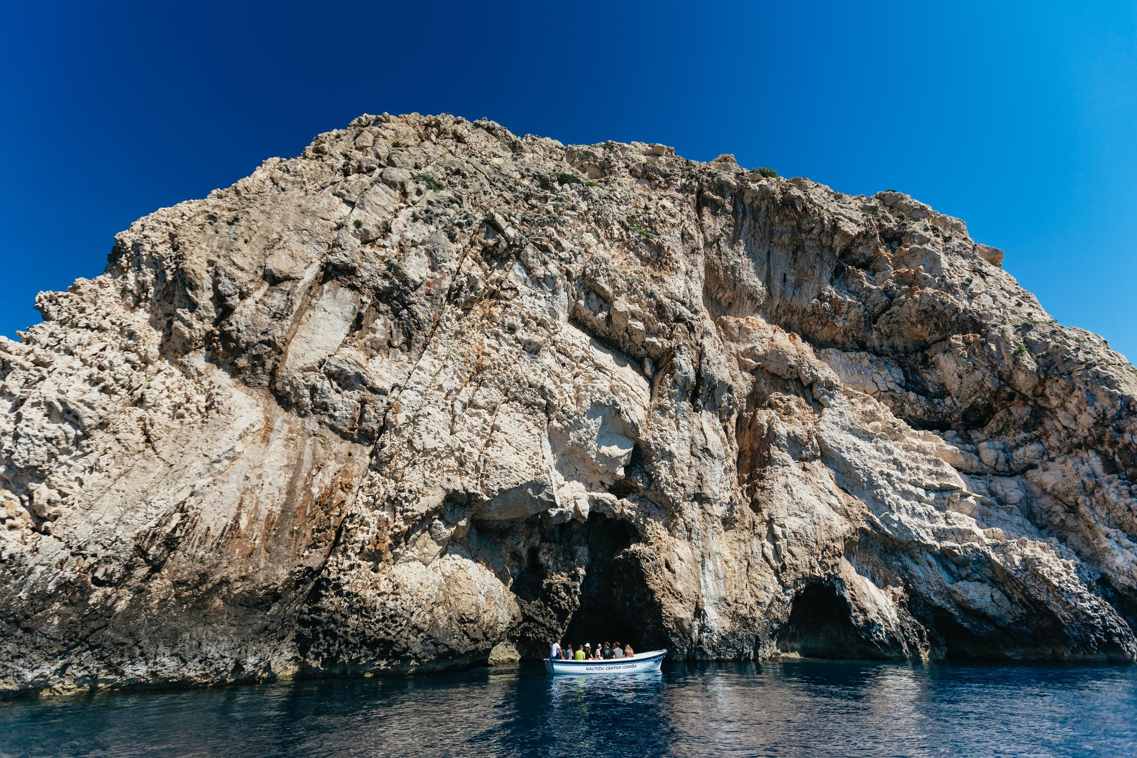 5-Island Speedboat Adventure: Blue Cave & Hvar from Split/Trogir