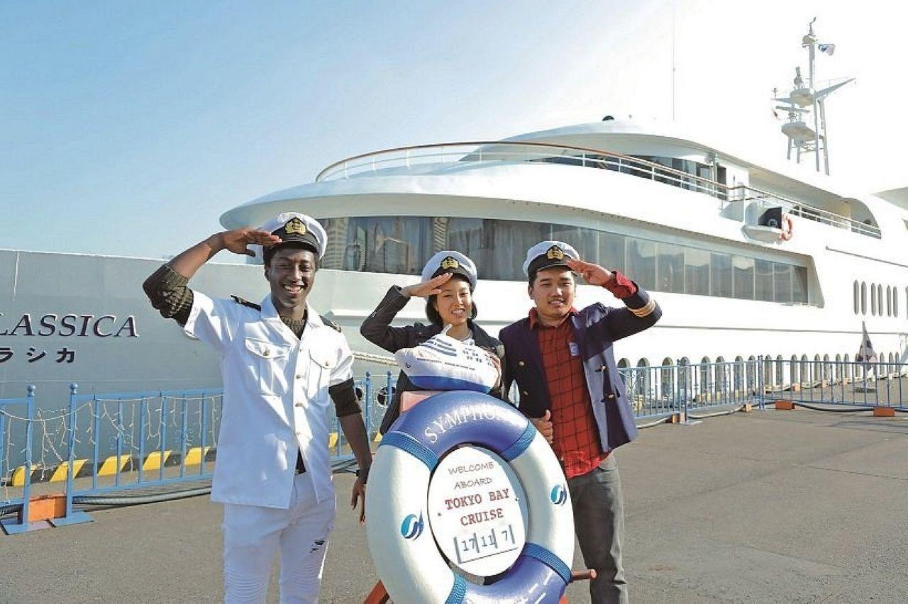 Dynamic Tokyo Full-Day Tour: Tea Ceremony, Buffet Lunch & Bay Cruise