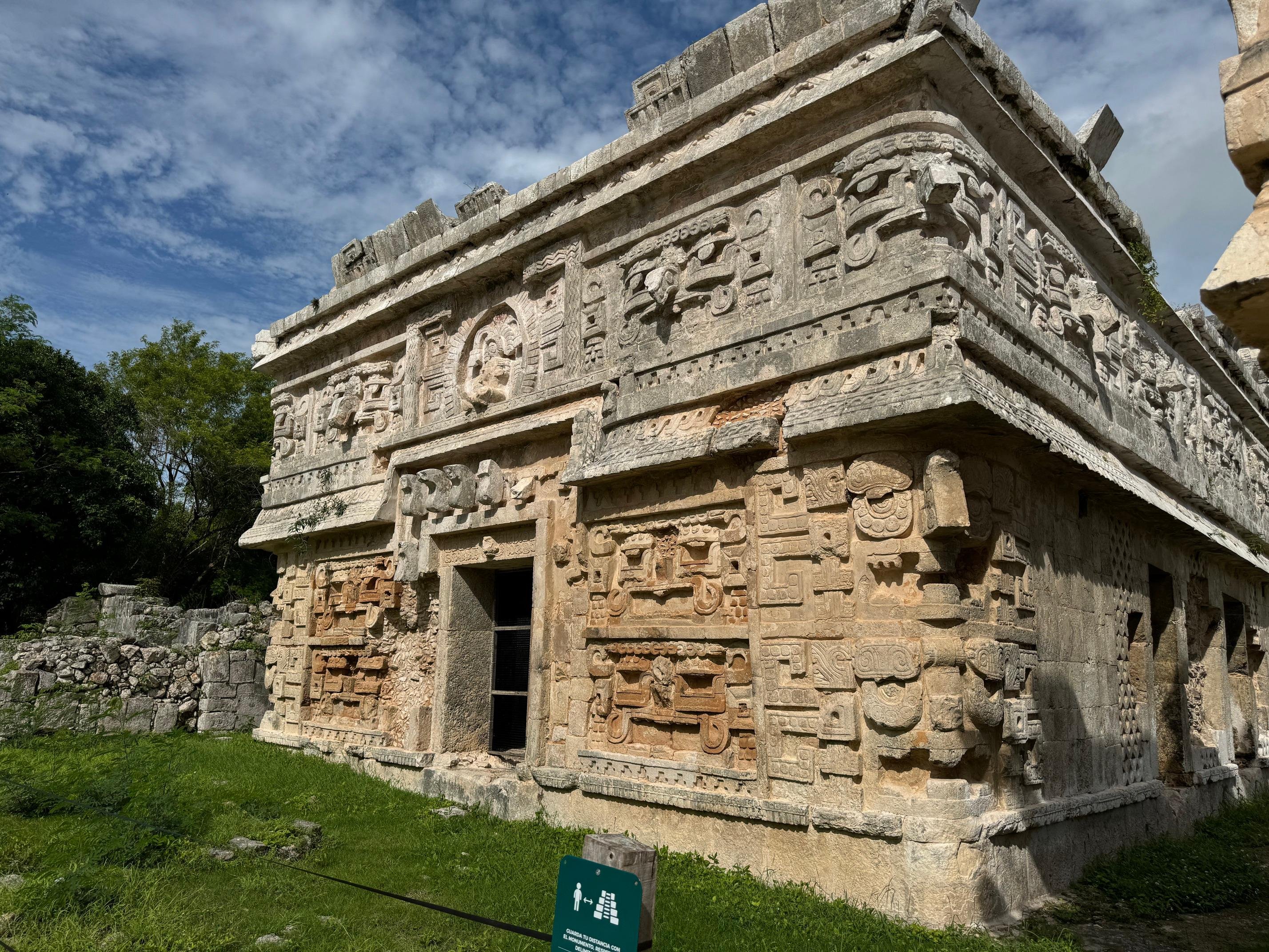 Chichén Itzá Private Day Tour with Cenote Swim & Lunch in Valladolid